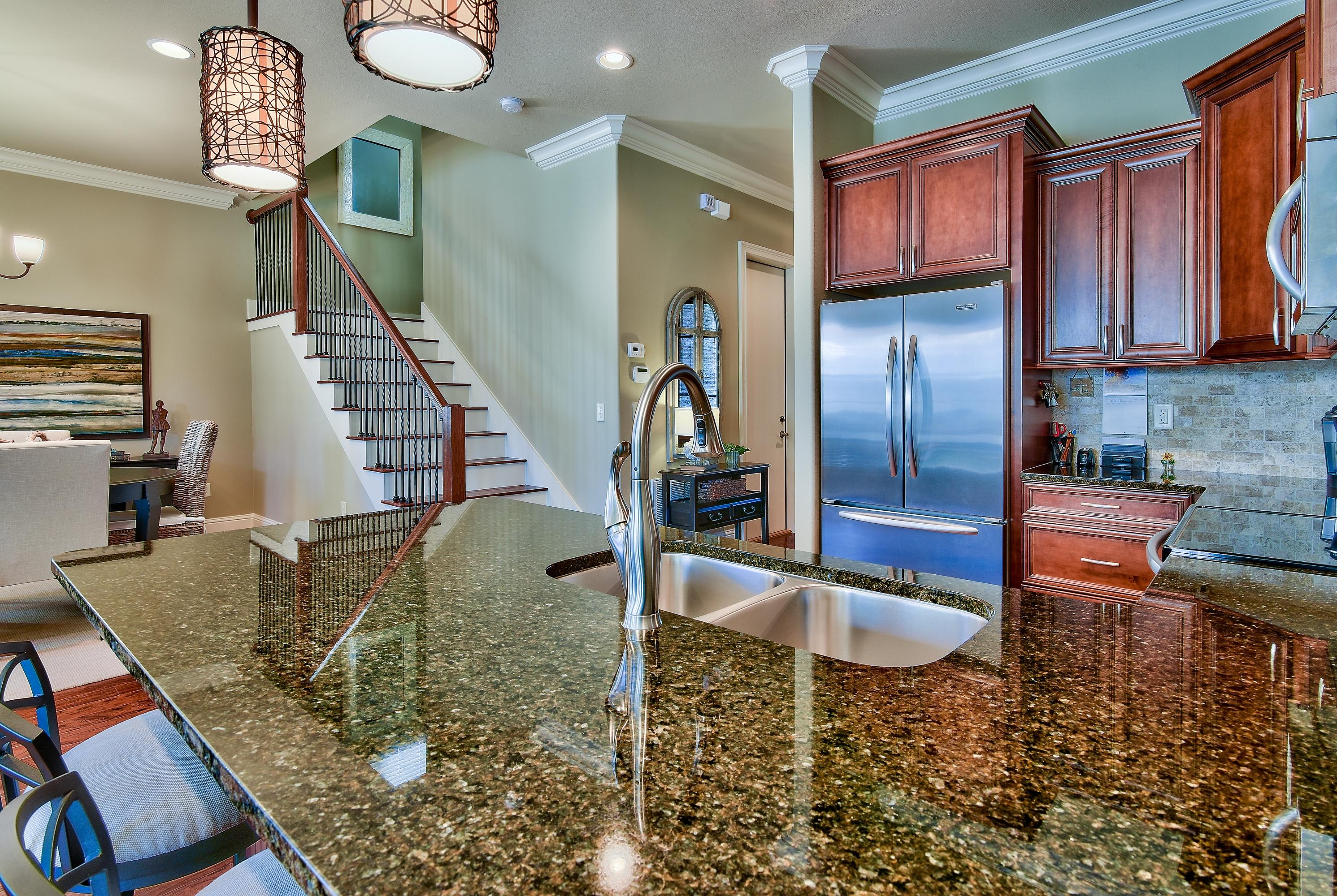 VILLA LAGO - Residential