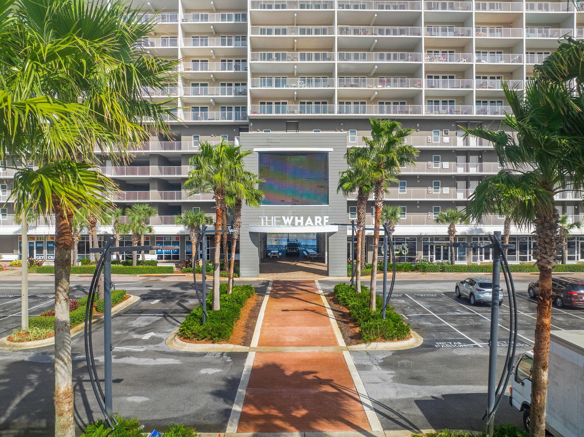 Laketown Wharf - Residential