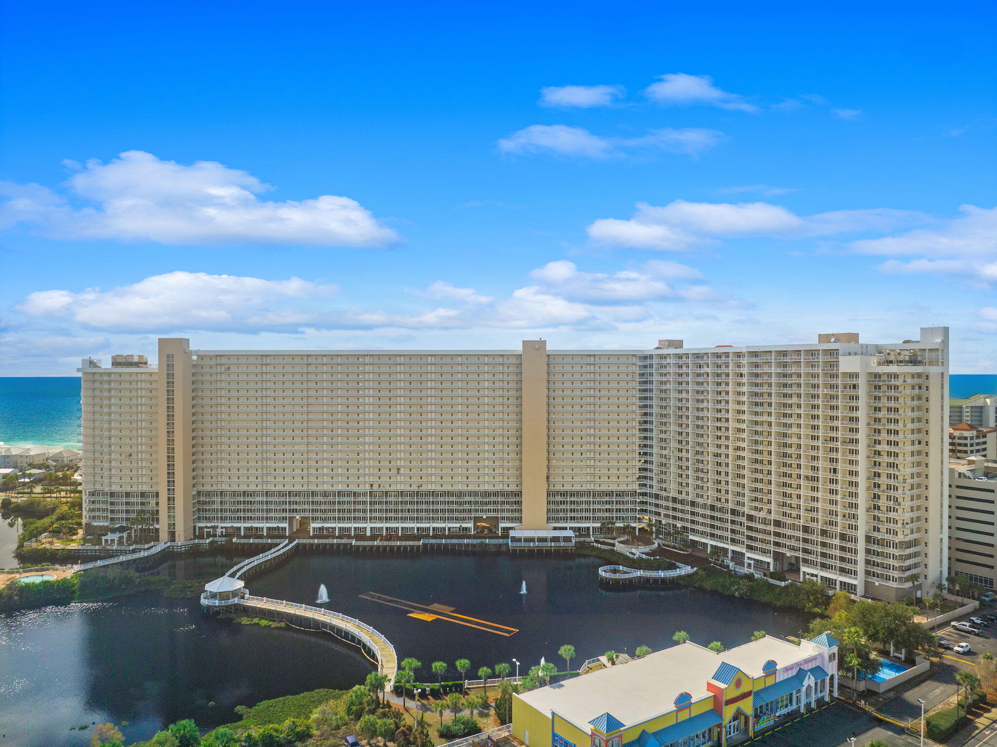 Laketown Wharf - Residential