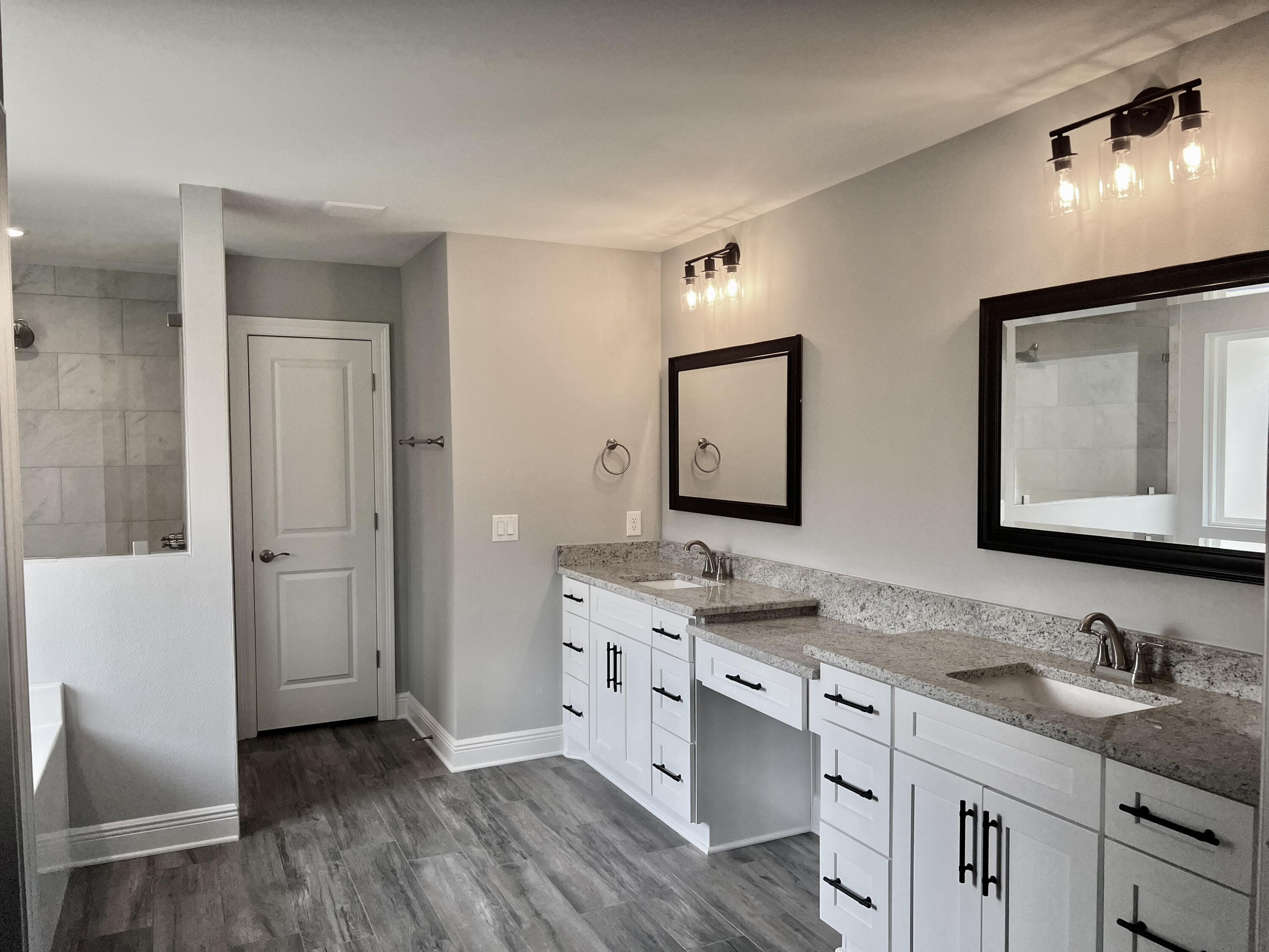 HOLLEY BY THE SEA - Residential