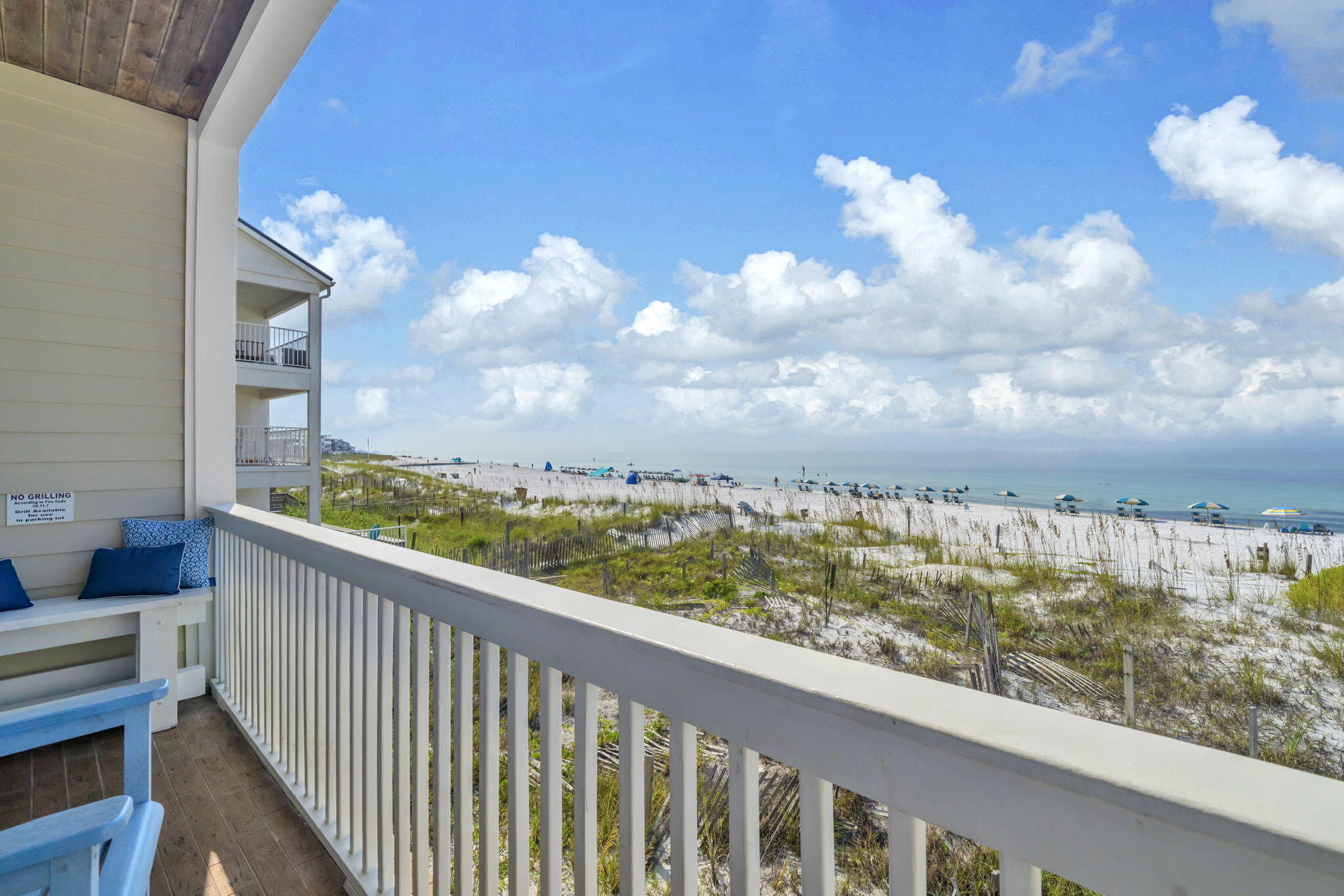 LEEWARD CONDO - Residential