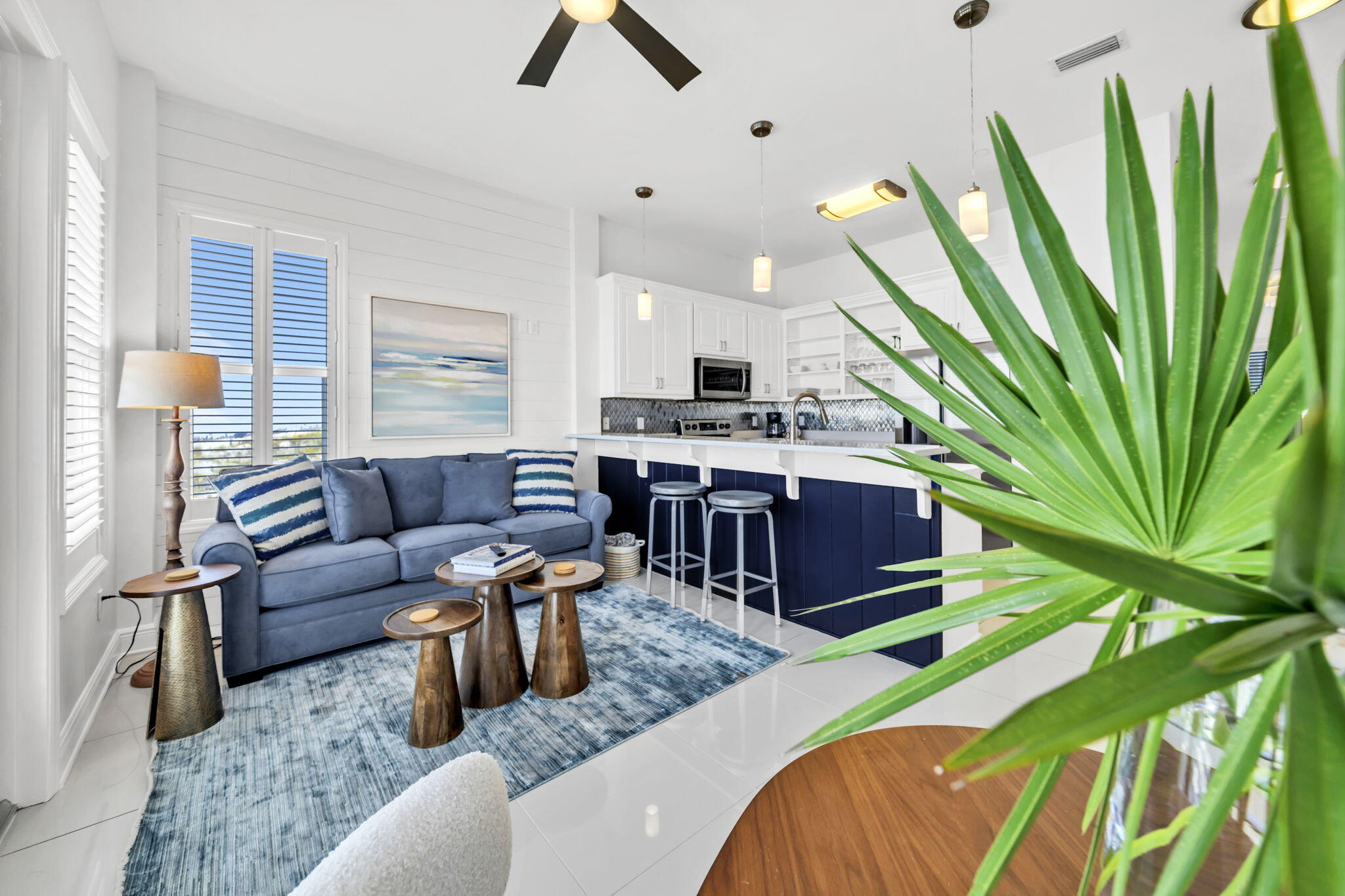 LEEWARD CONDO - Residential