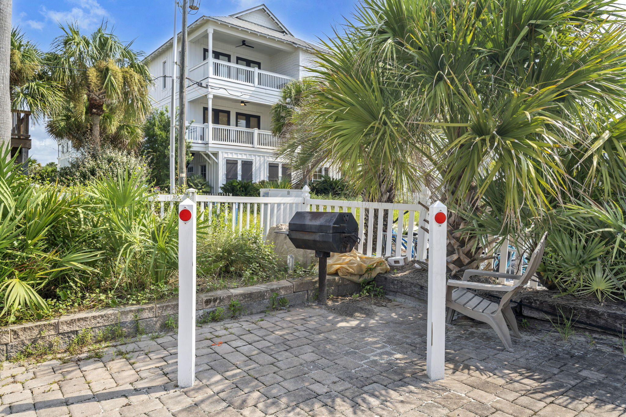 LEEWARD CONDO - Residential