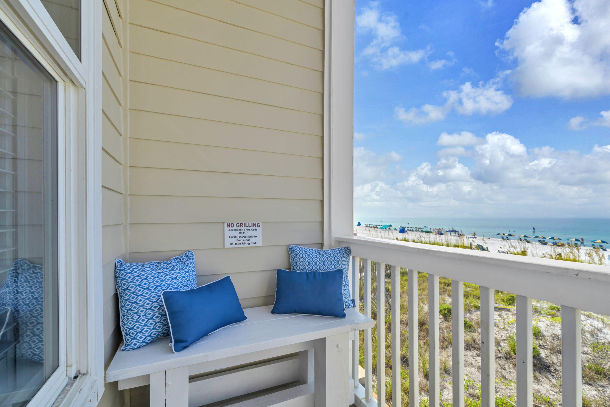 LEEWARD CONDO - Residential