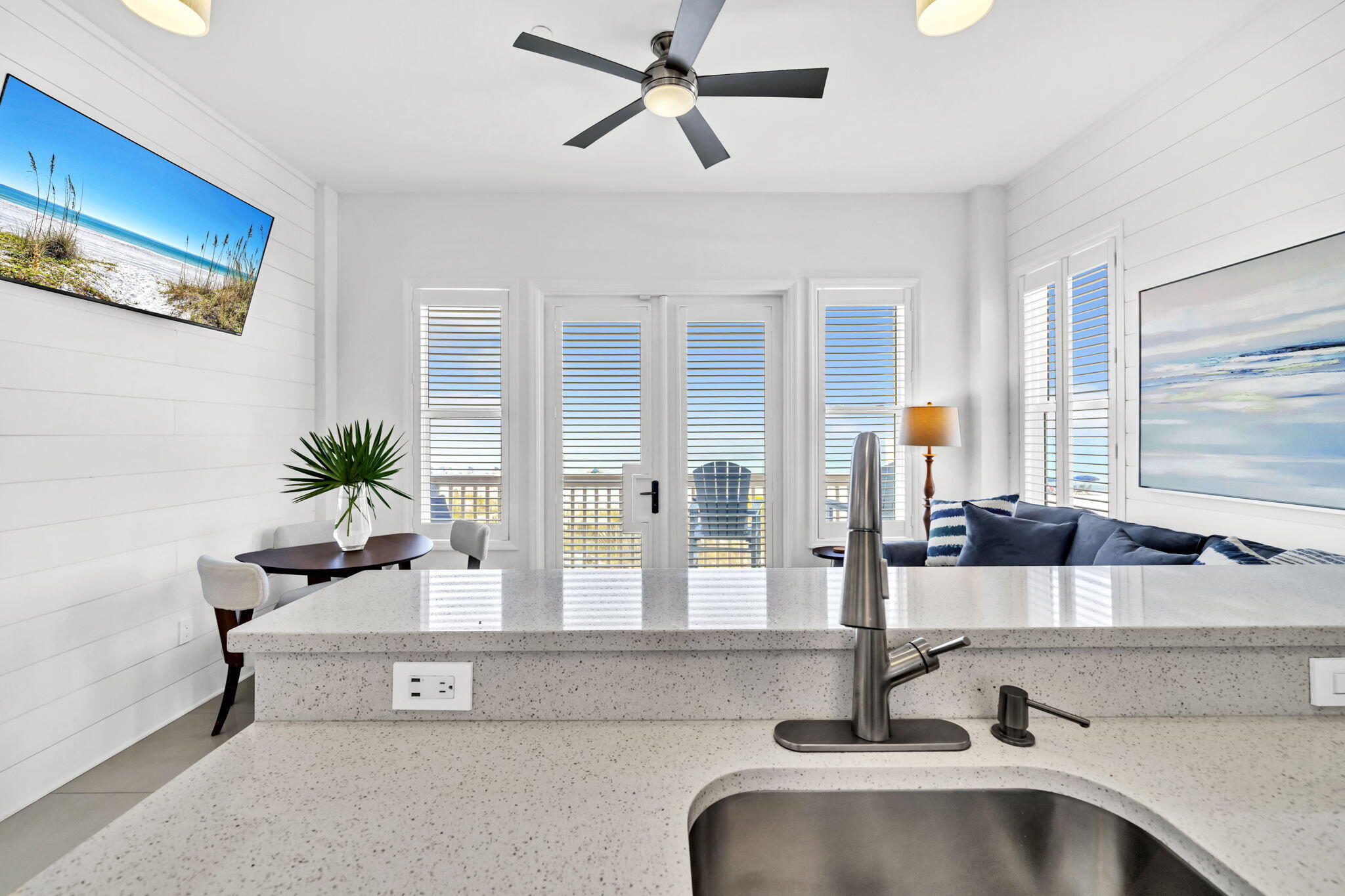 LEEWARD CONDO - Residential