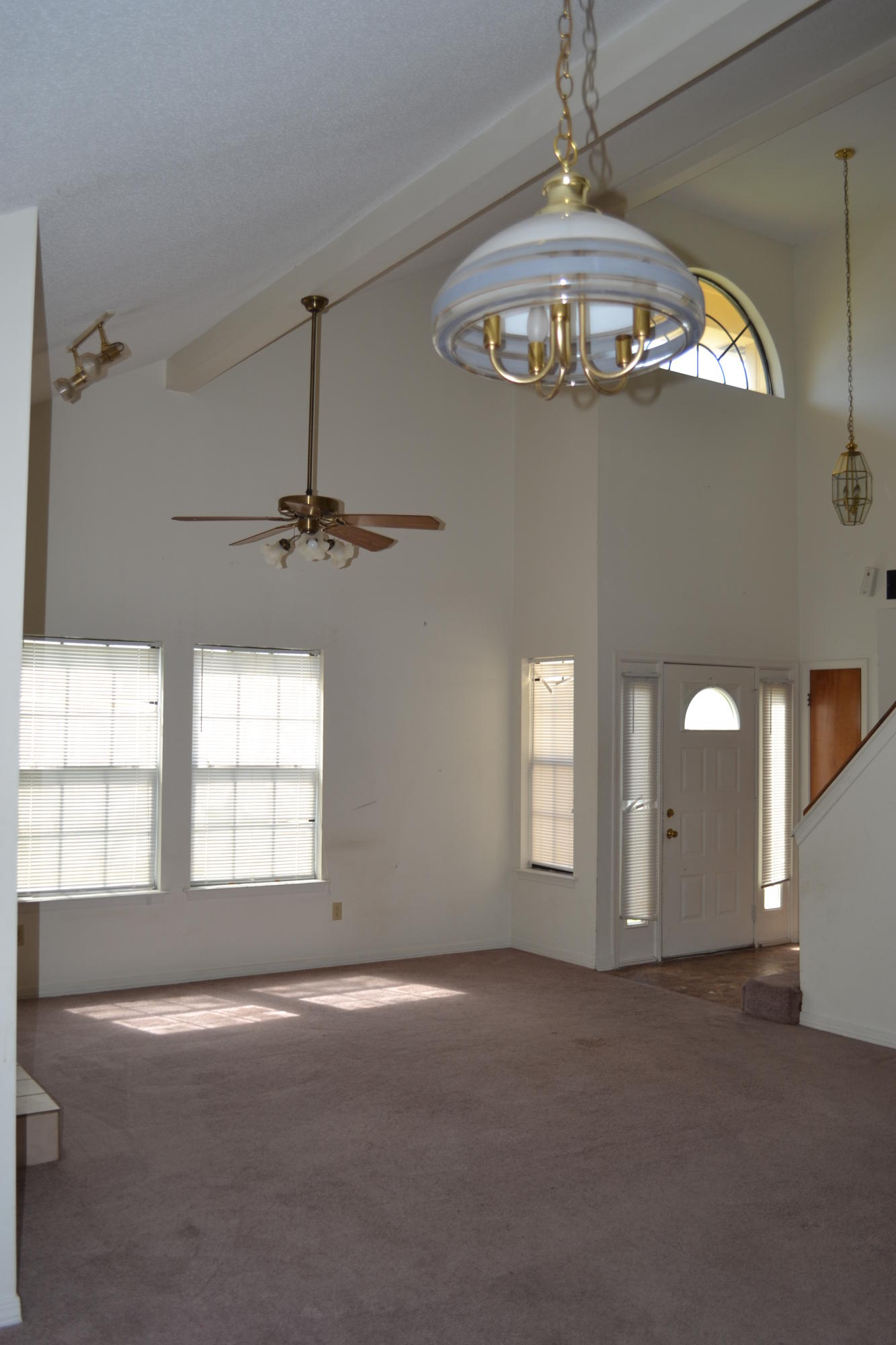 WOODLAND PARK EST - Residential