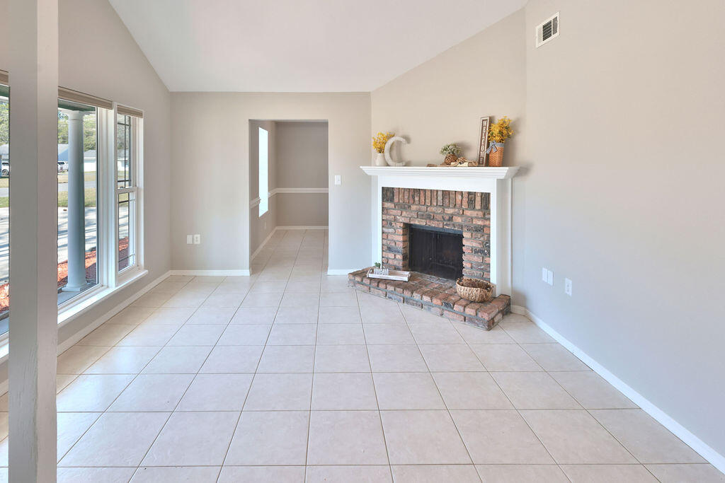 PINE MEADOWS 2ND ADDN - Residential