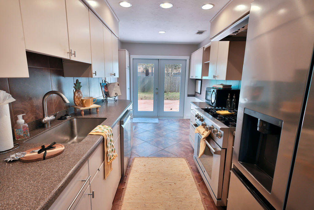 PINE MEADOWS 2ND ADDN - Residential