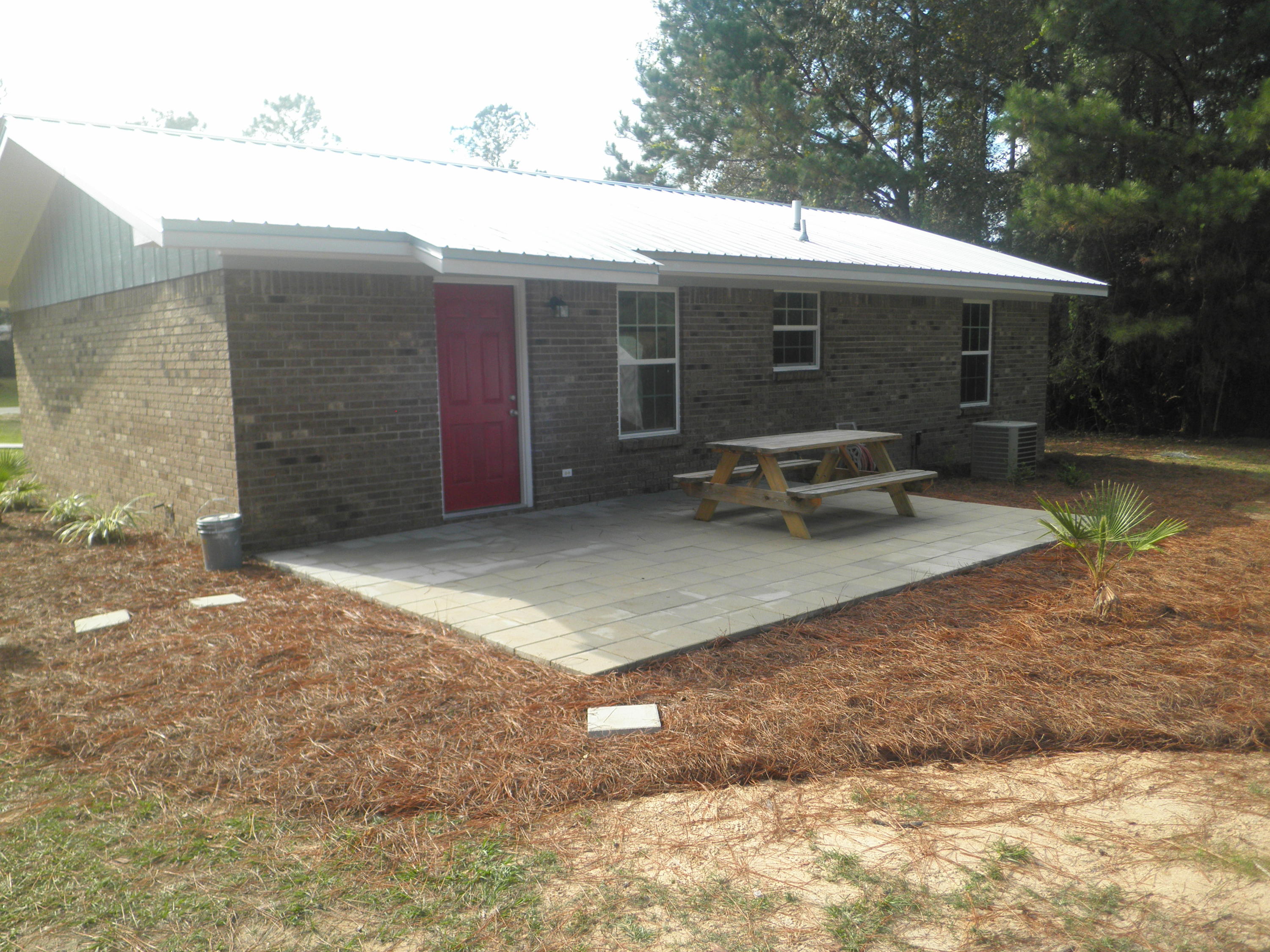 DEFUNIAK SPRINGS SOUTH ESTATES - Residential