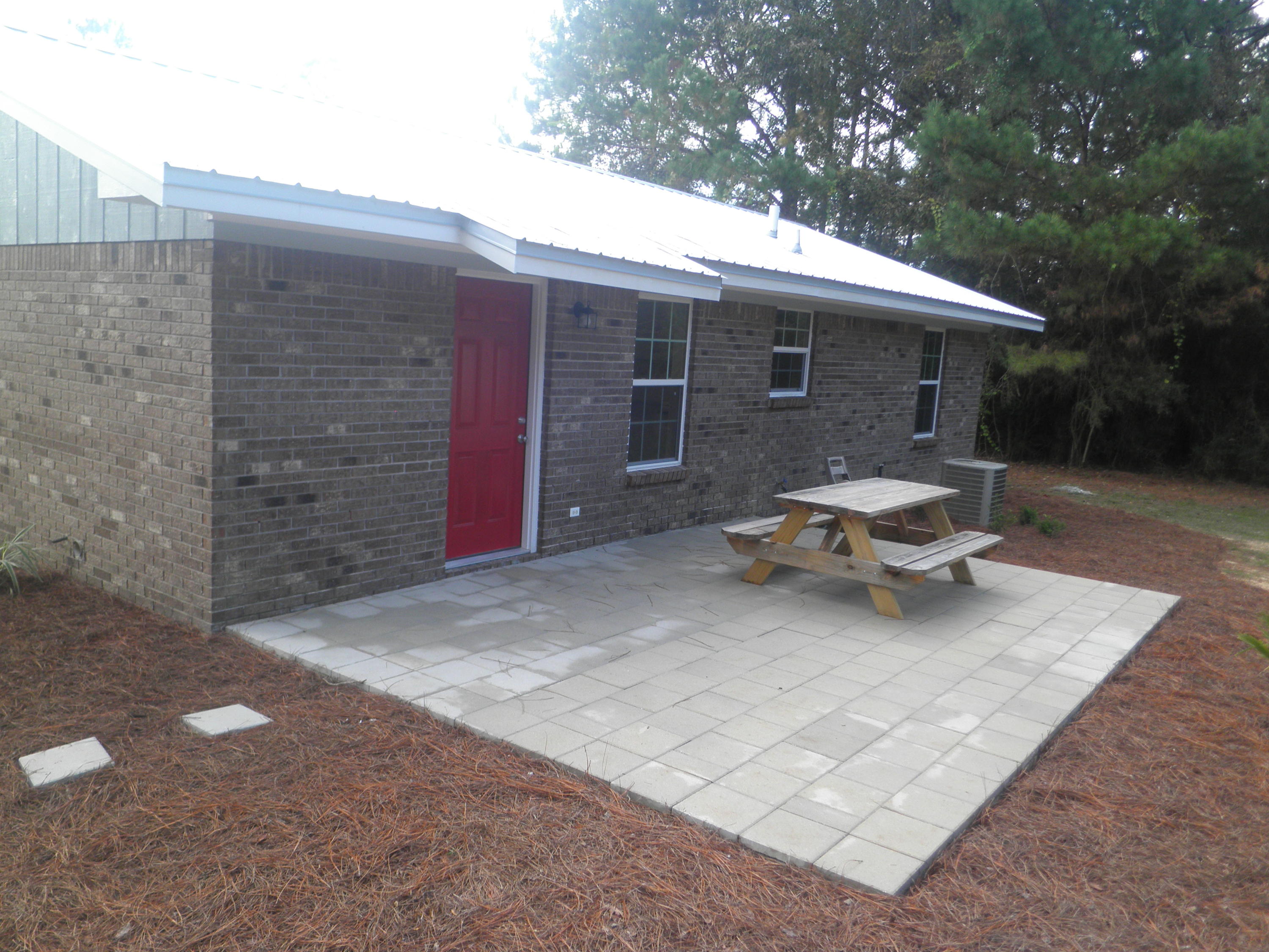 DEFUNIAK SPRINGS SOUTH ESTATES - Residential