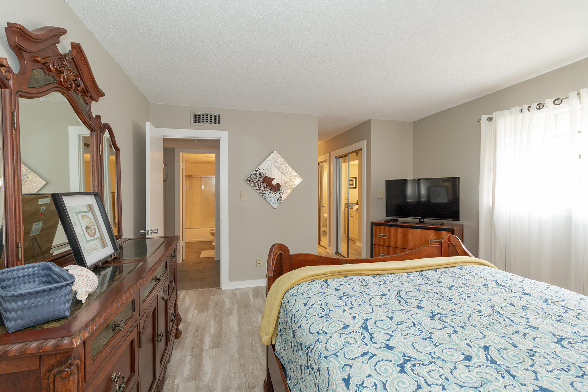 SEASCAPE CONDO GARDEN VILLA - Residential