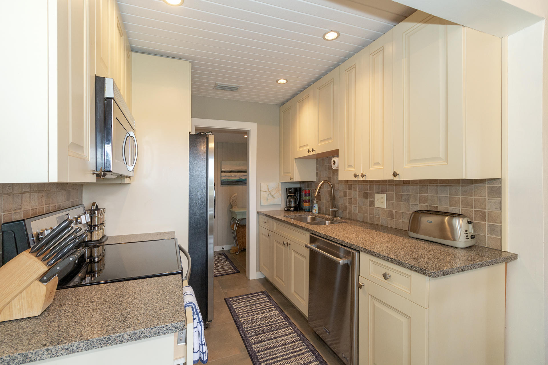 SEASCAPE CONDO GARDEN VILLA - Residential