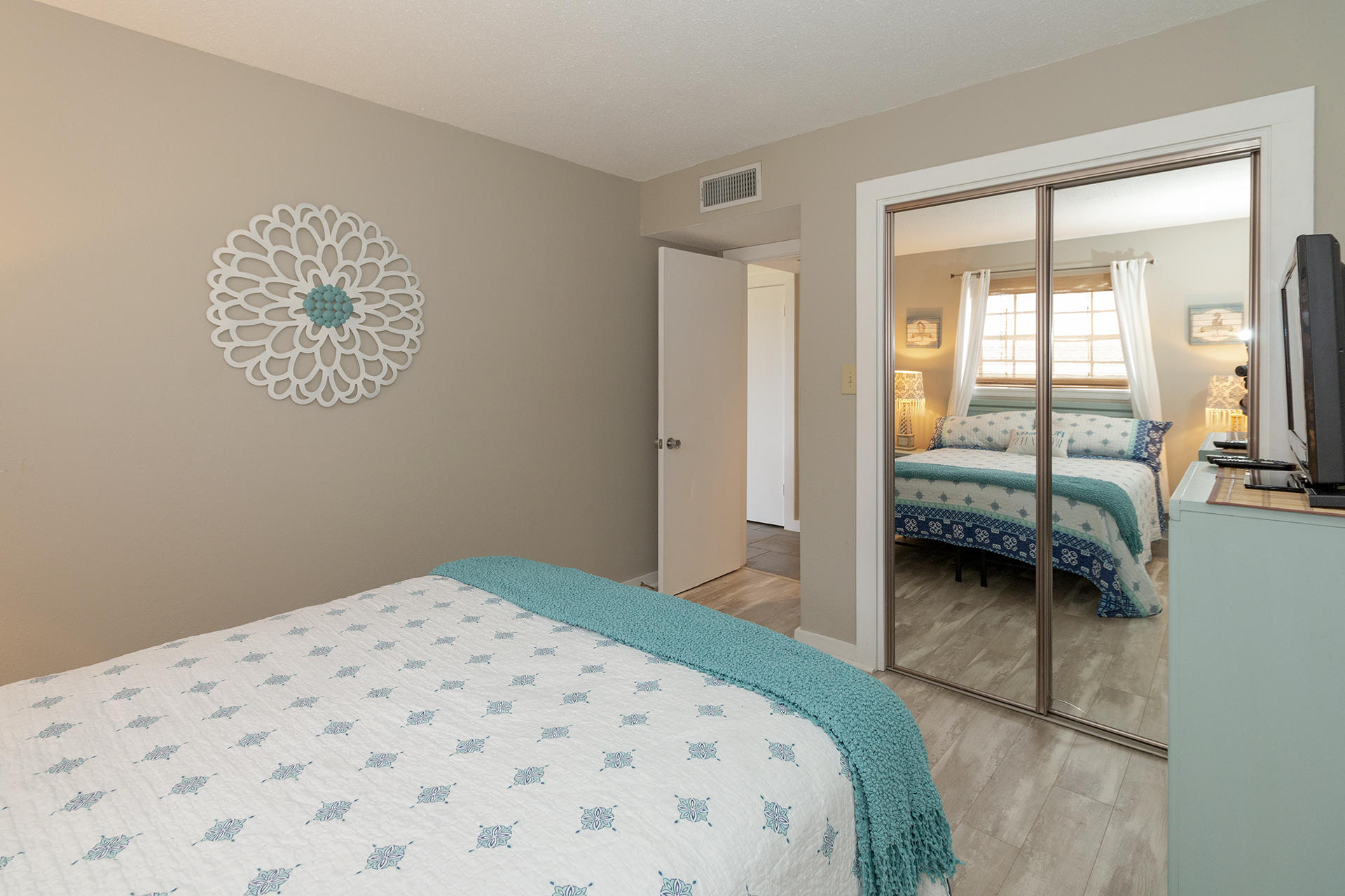 SEASCAPE CONDO GARDEN VILLA - Residential