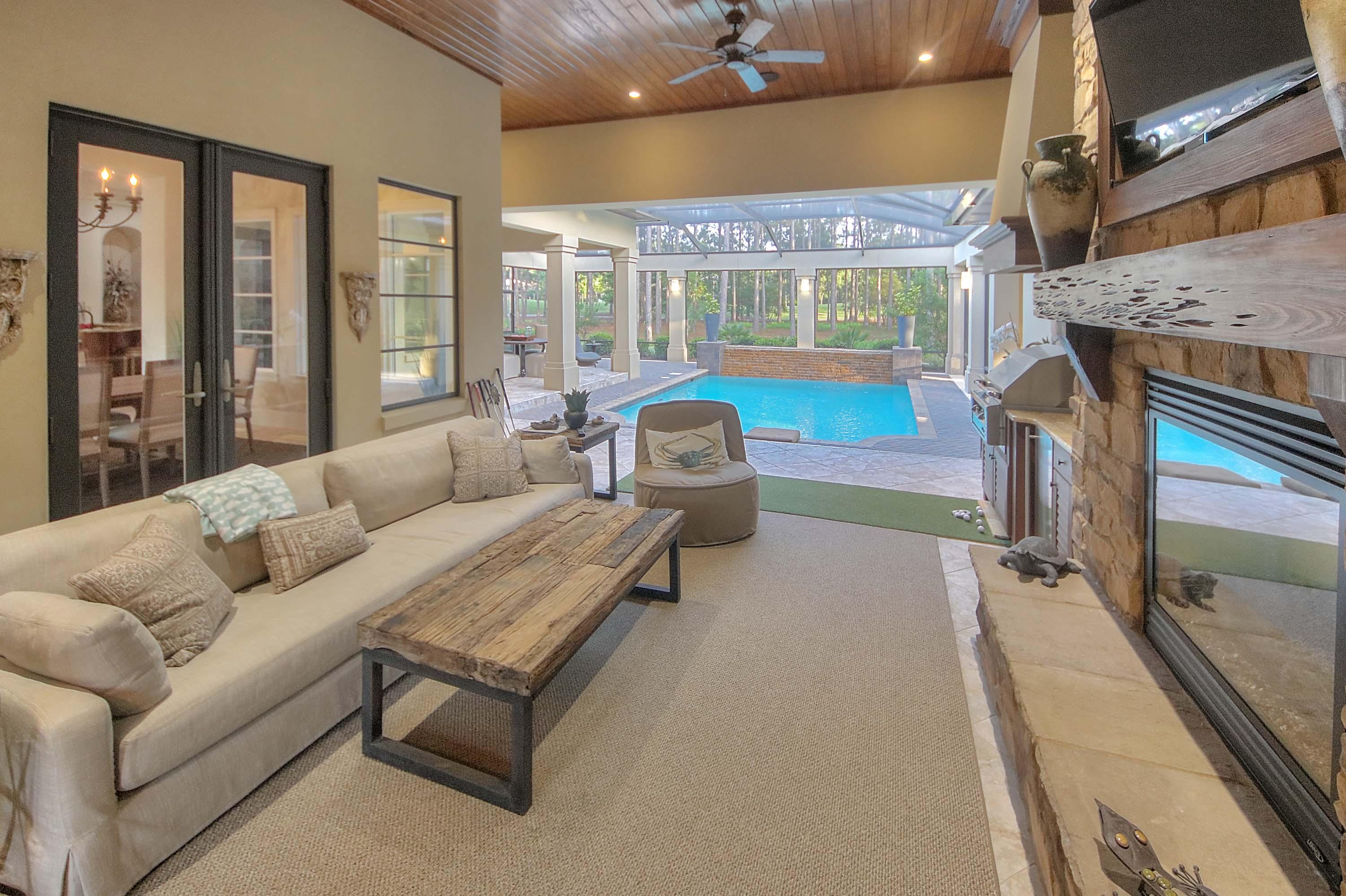 BURNT PINE - Residential