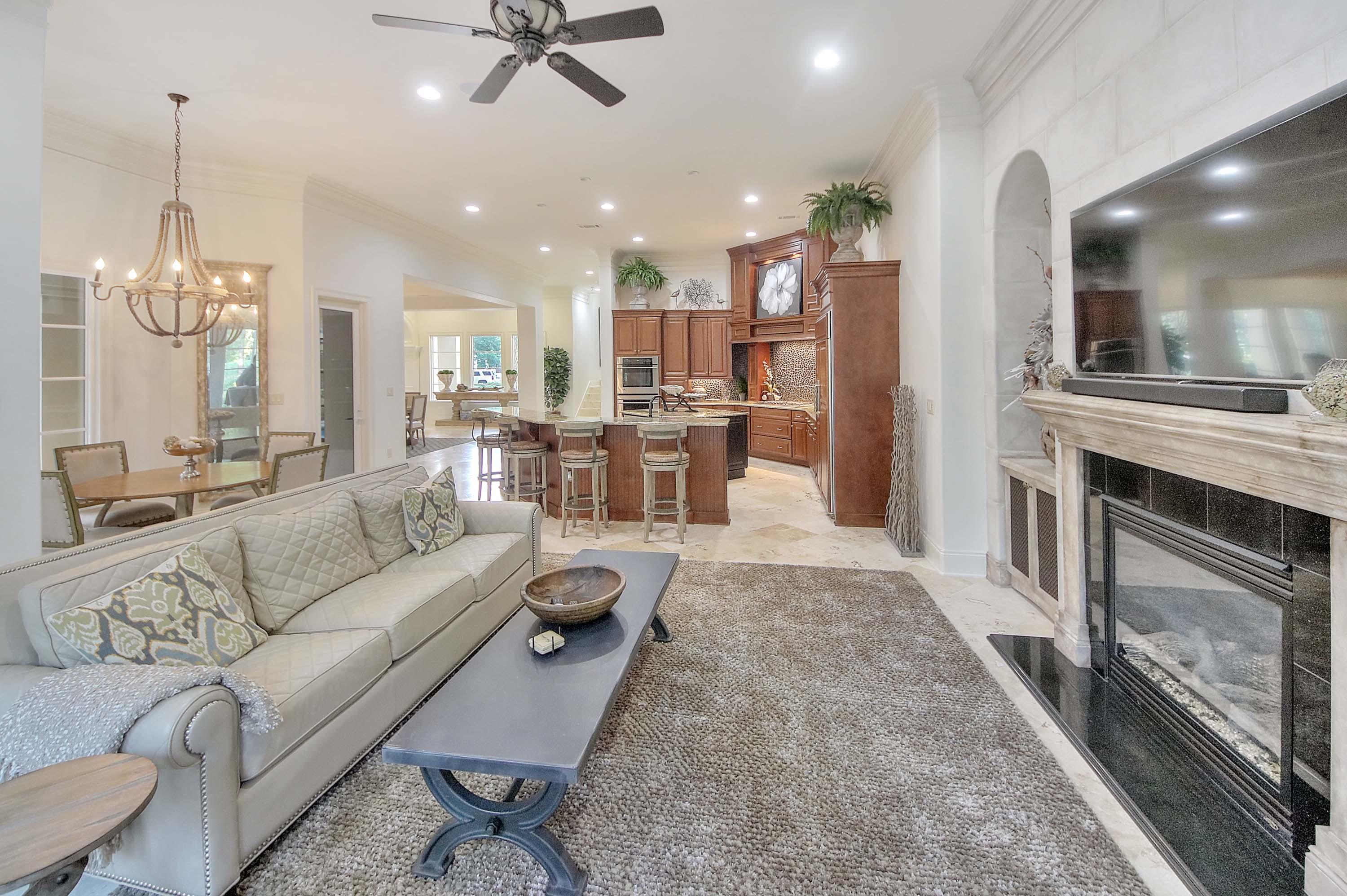 BURNT PINE - Residential