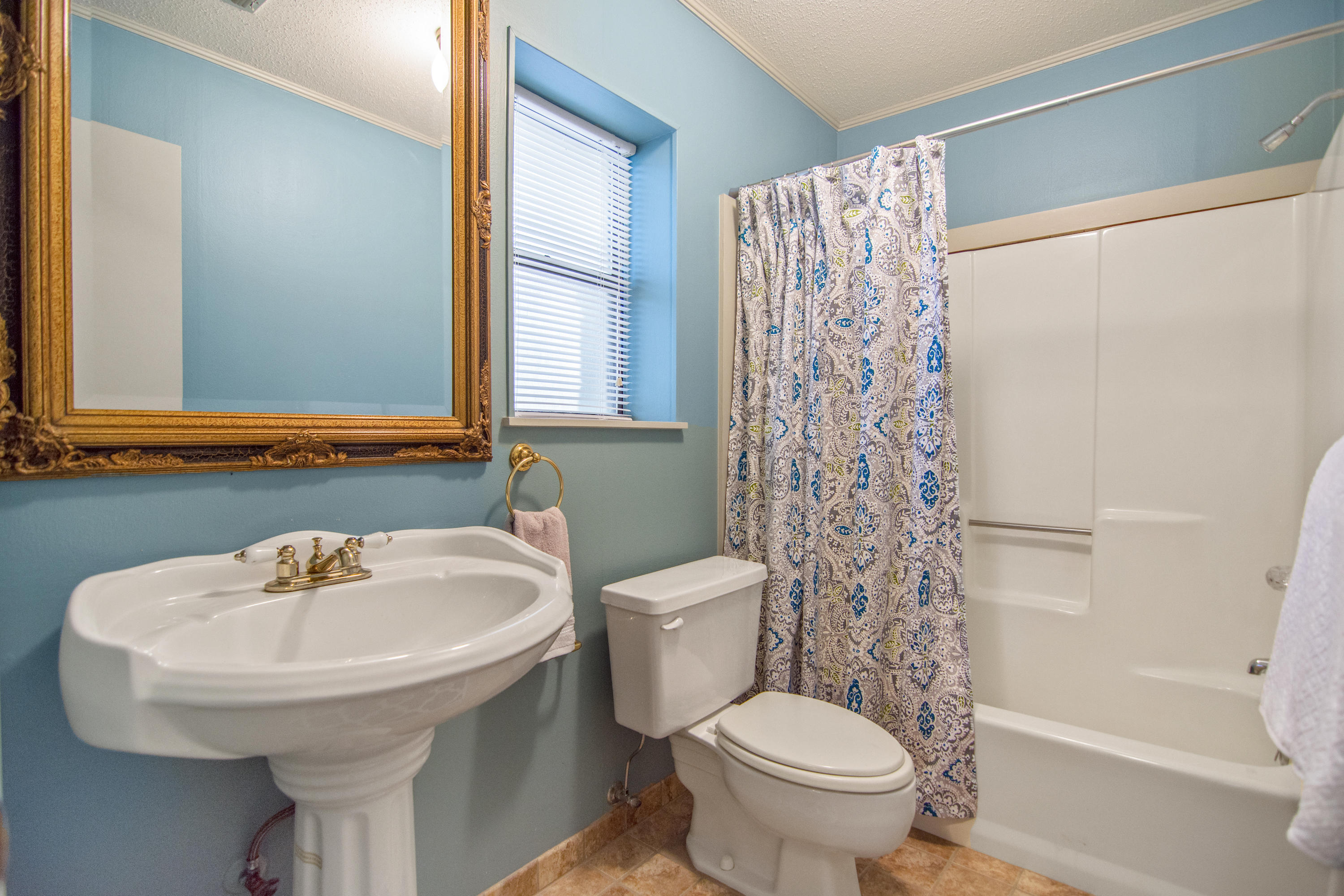 TURQUOISE BEACH 2ND ADDN - Residential