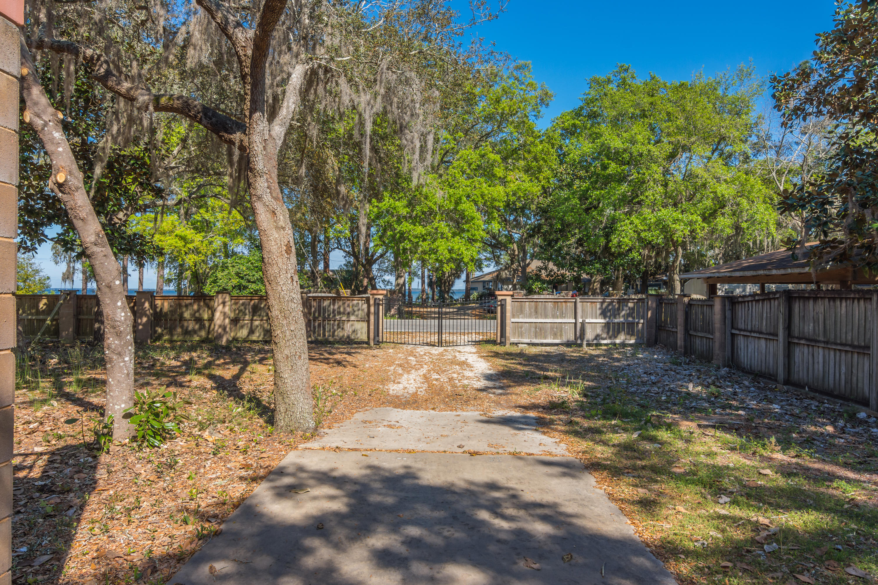 TURQUOISE BEACH 2ND ADDN - Residential