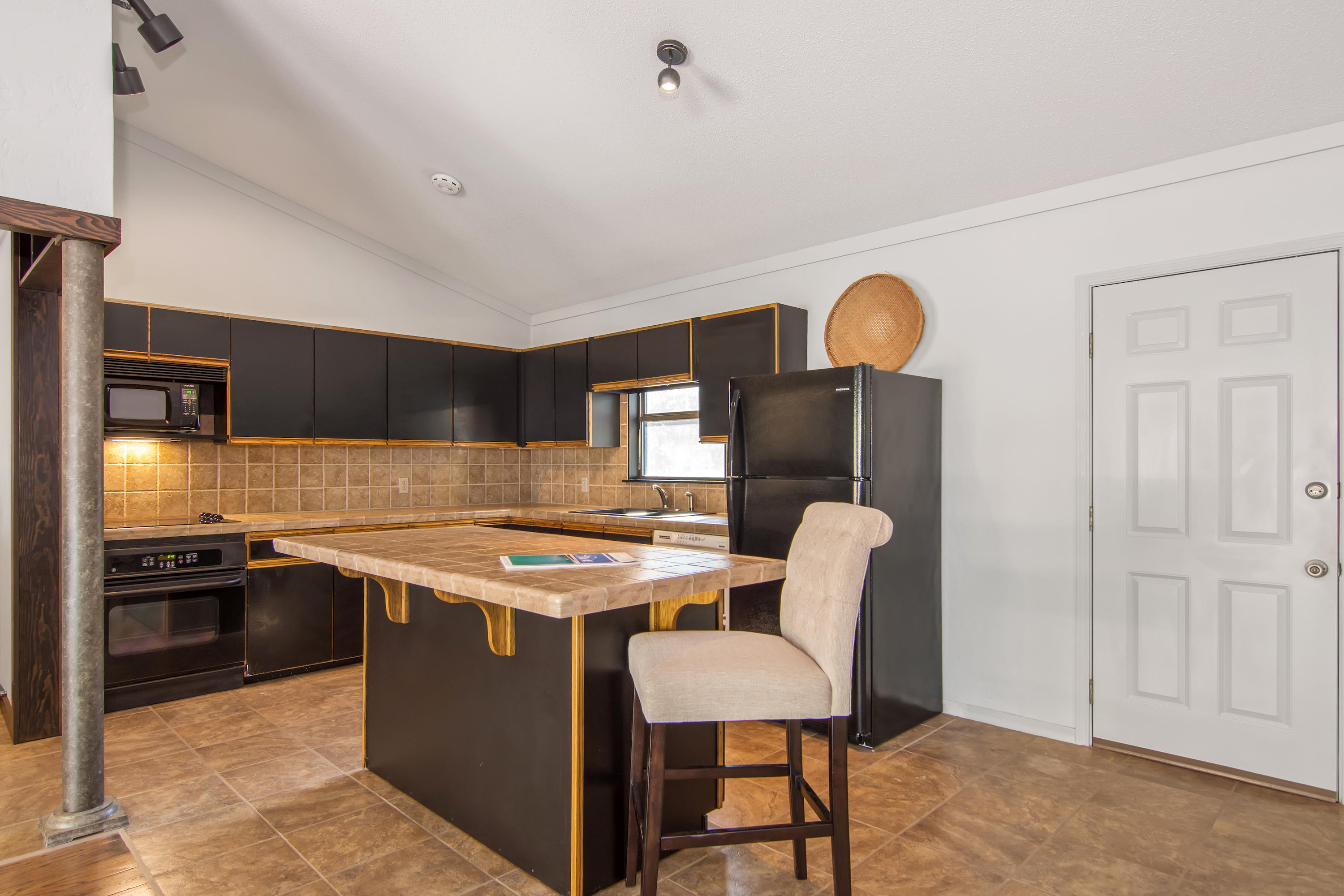 TURQUOISE BEACH 2ND ADDN - Residential