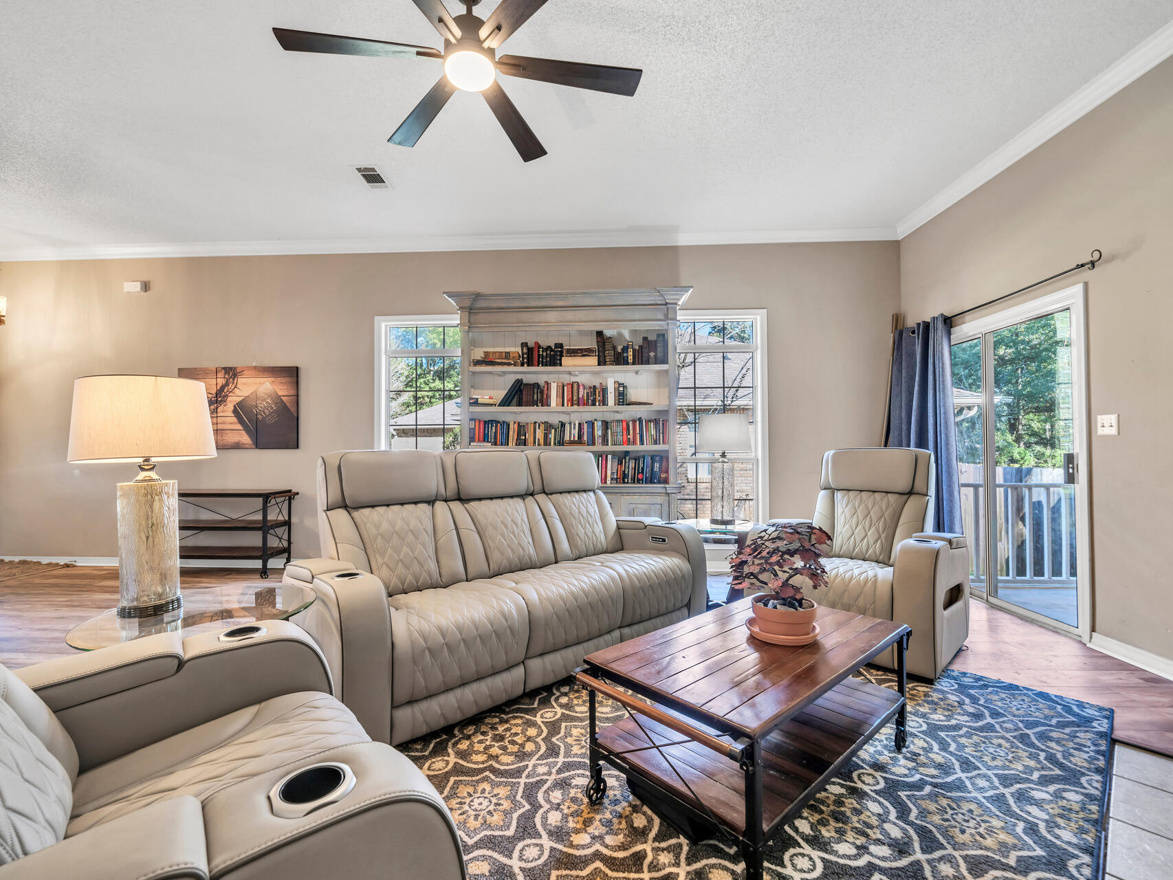 HOMESTEAD MANOR S/D - Residential