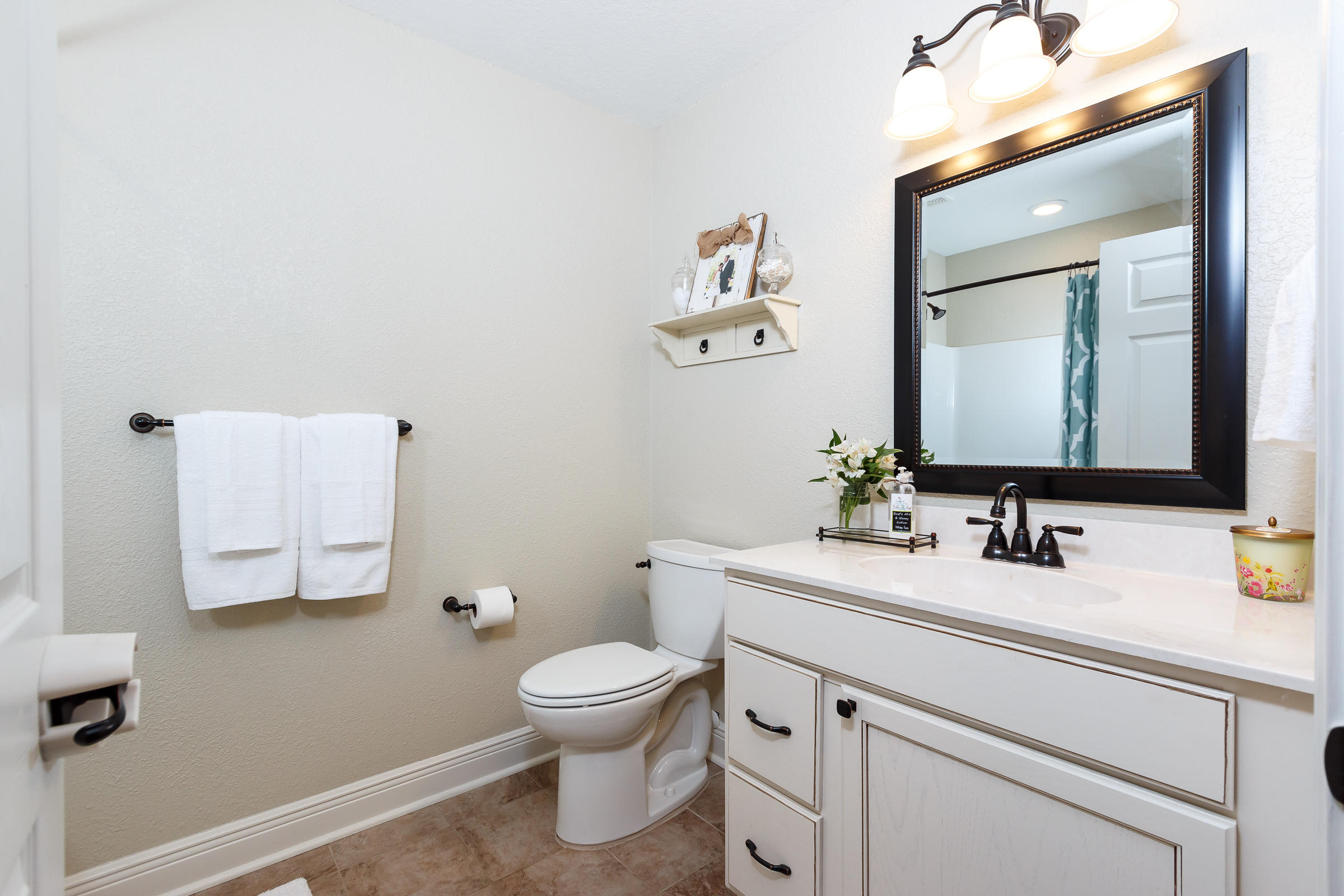 COLONY ESTATES - Residential