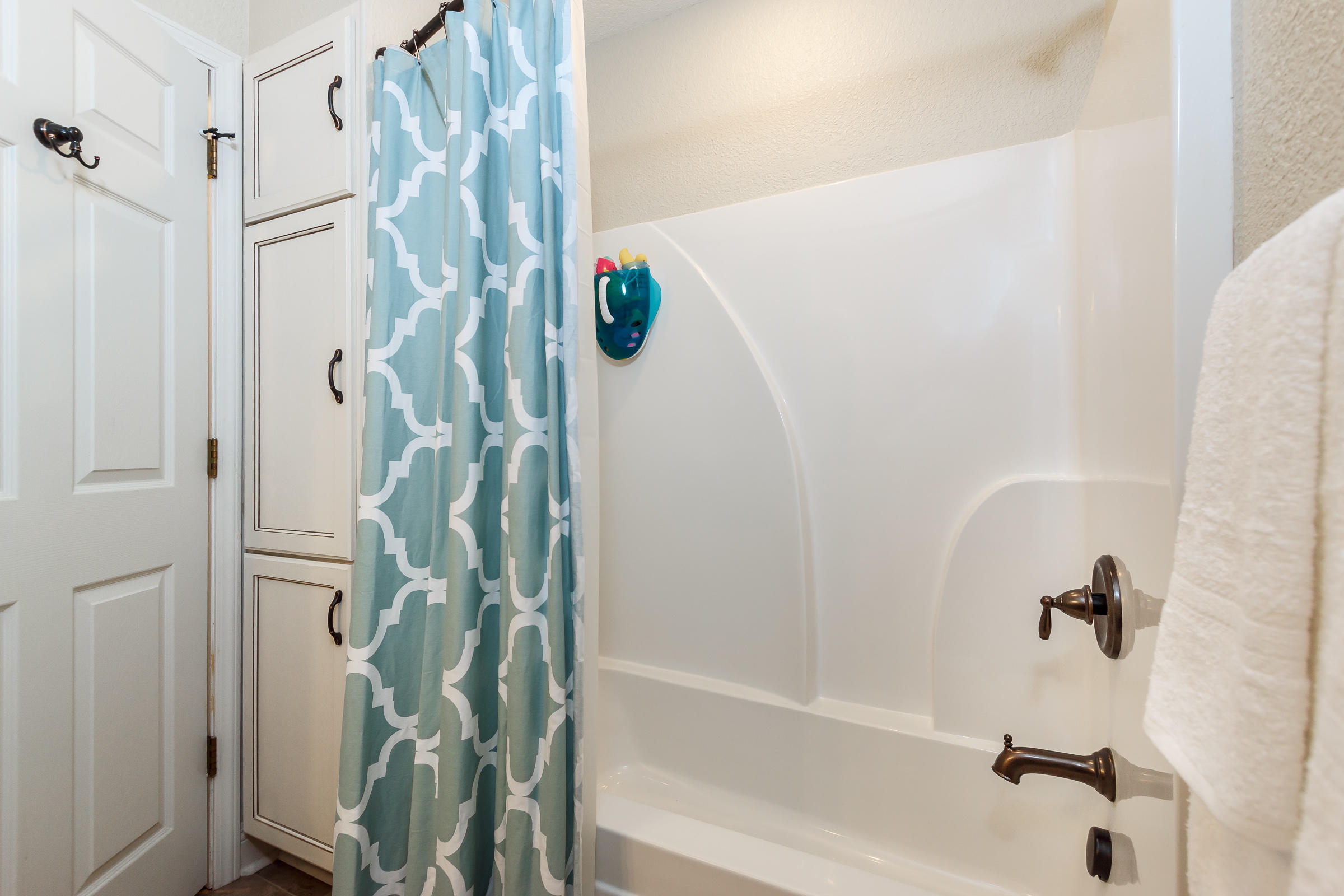 COLONY ESTATES - Residential