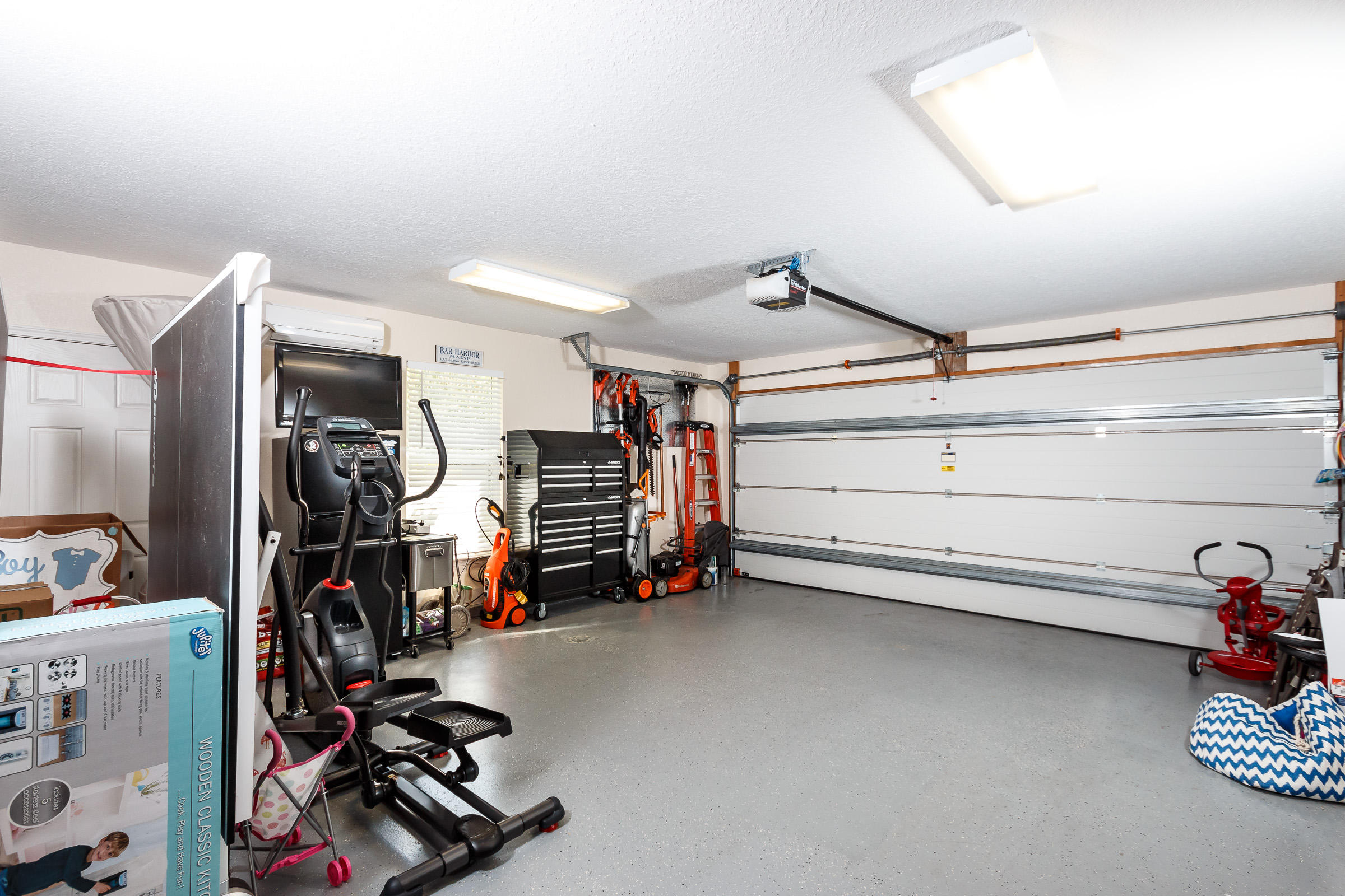 COLONY ESTATES - Residential