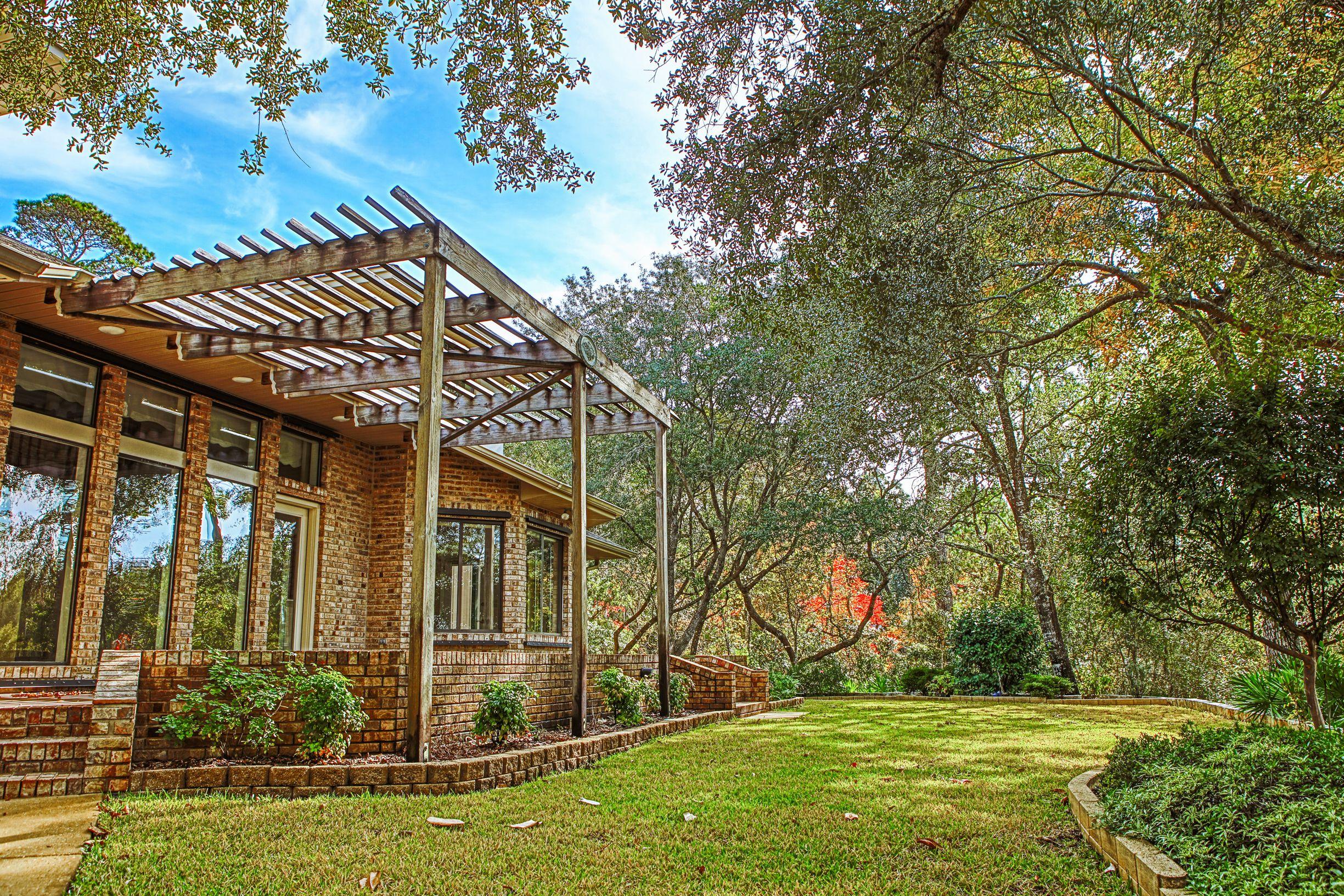 SHIRKS BAYOU - Residential