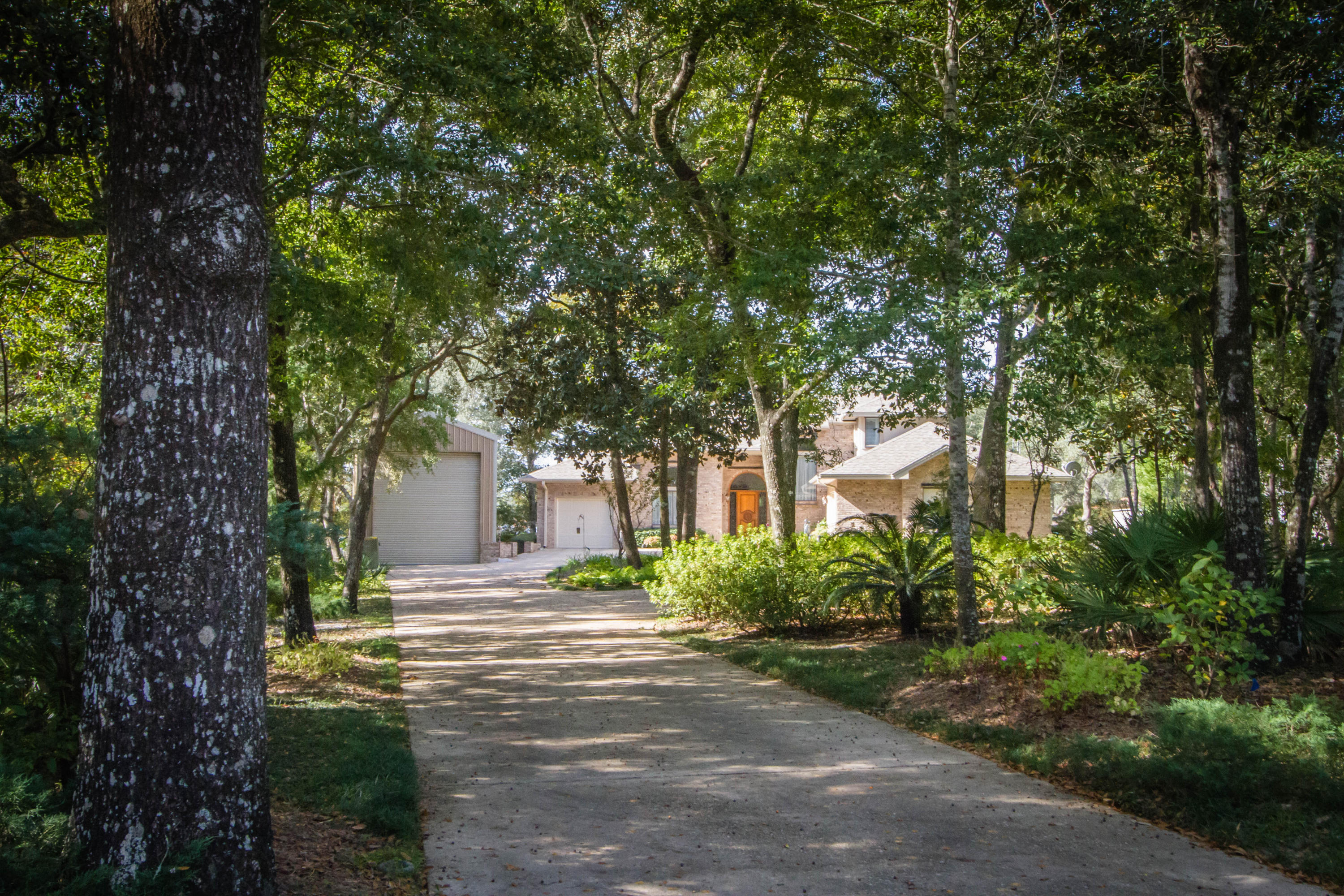 SHIRKS BAYOU - Residential