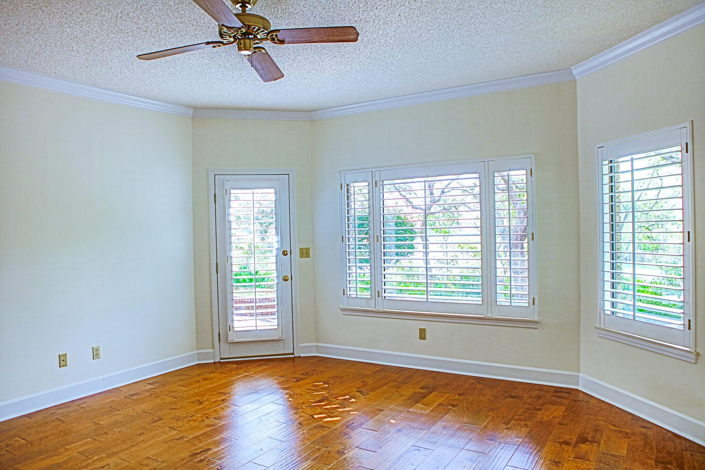 SHIRKS BAYOU - Residential