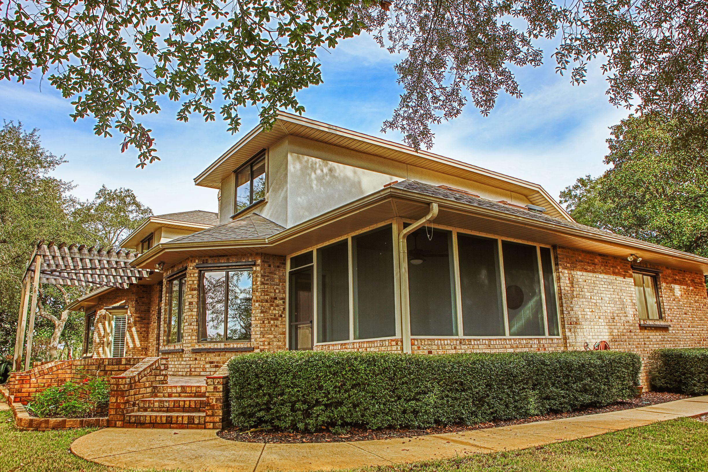 SHIRKS BAYOU - Residential