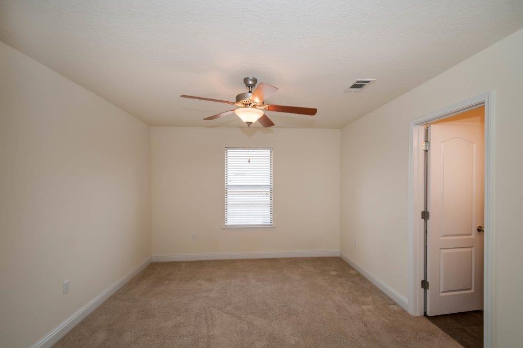 SILVER SPRINGS EST - Residential