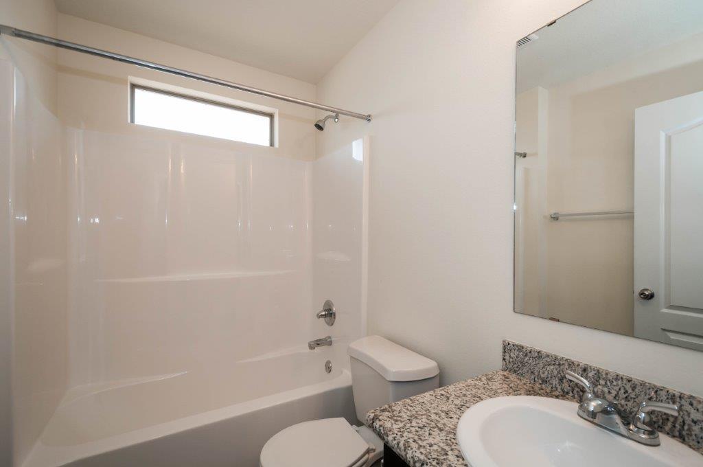 SILVER SPRINGS EST - Residential