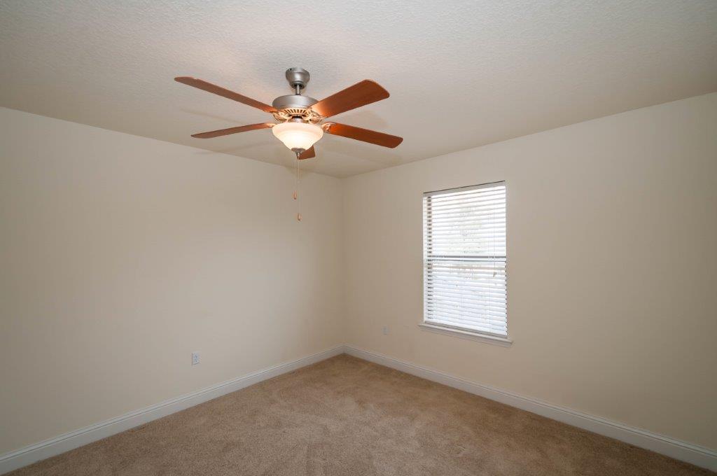 SILVER SPRINGS EST - Residential