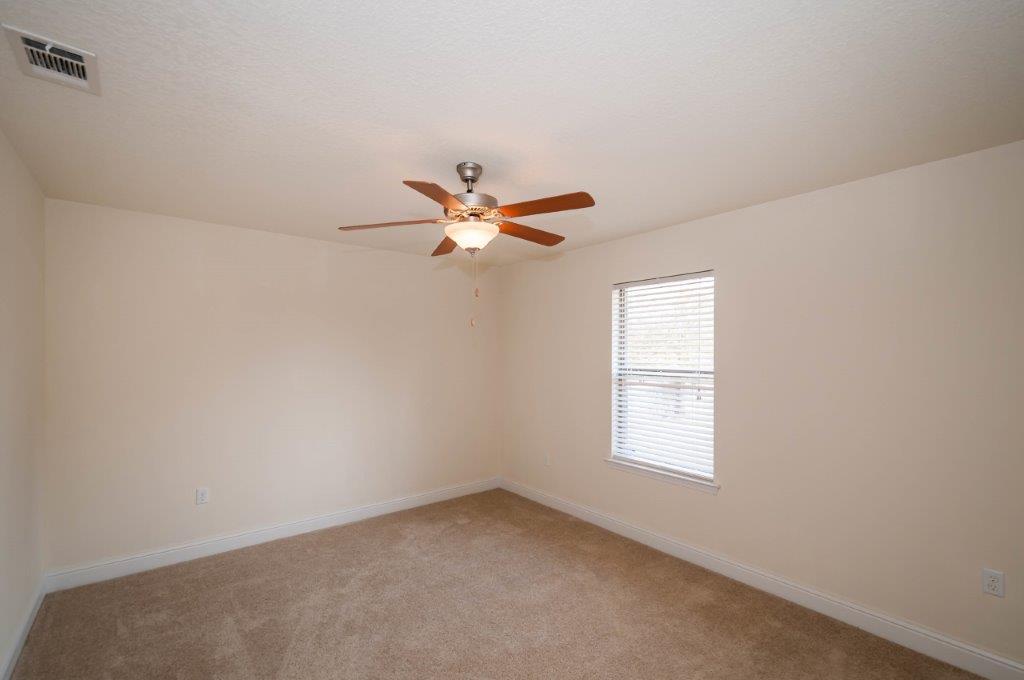 SILVER SPRINGS EST - Residential