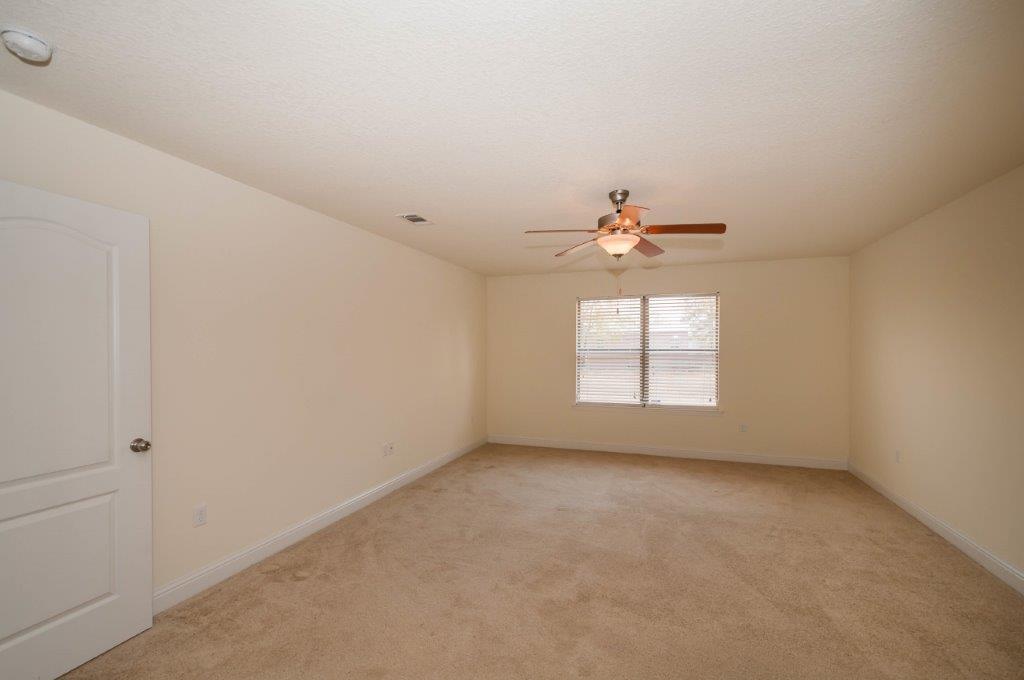 SILVER SPRINGS EST - Residential