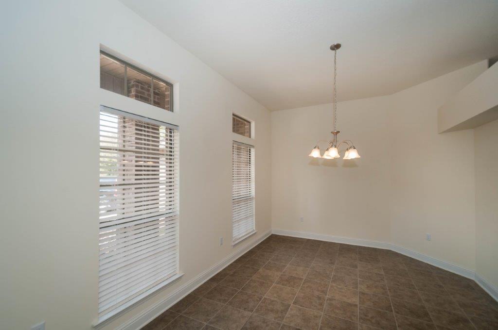 SILVER SPRINGS EST - Residential