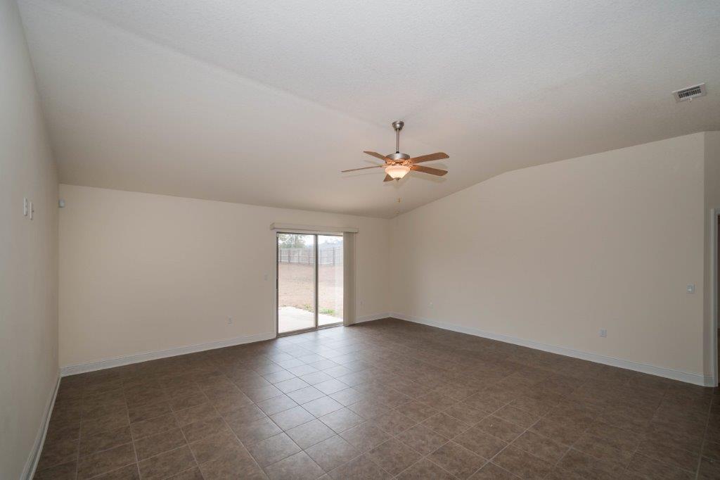 SILVER SPRINGS EST - Residential