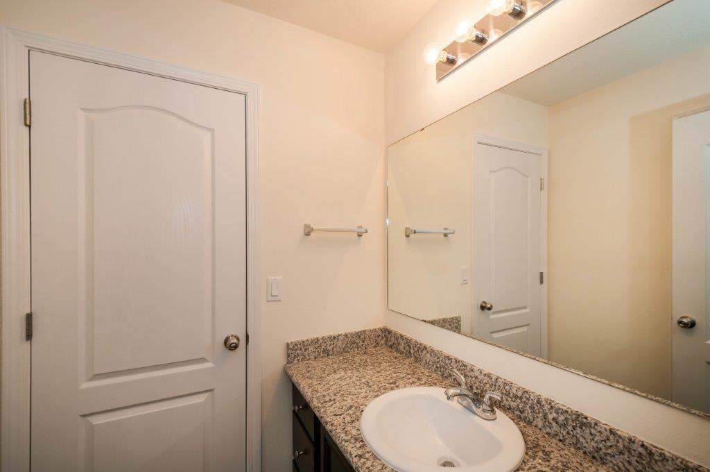 SILVER SPRINGS EST - Residential