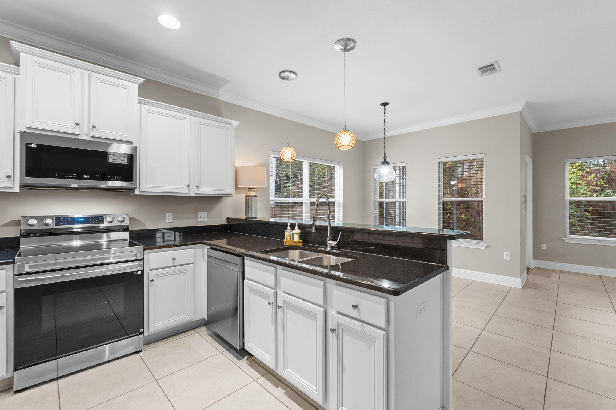 MOSAIC OAKS - Residential