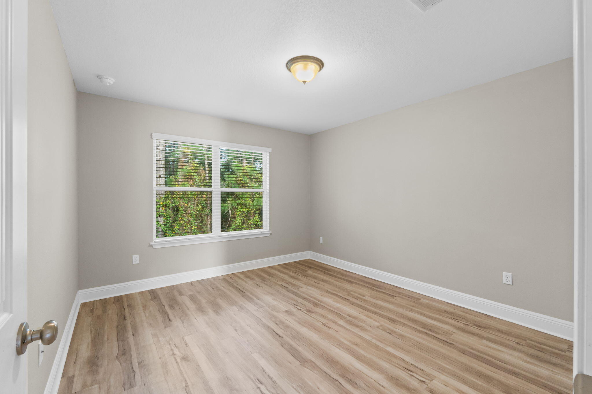 MOSAIC OAKS - Residential