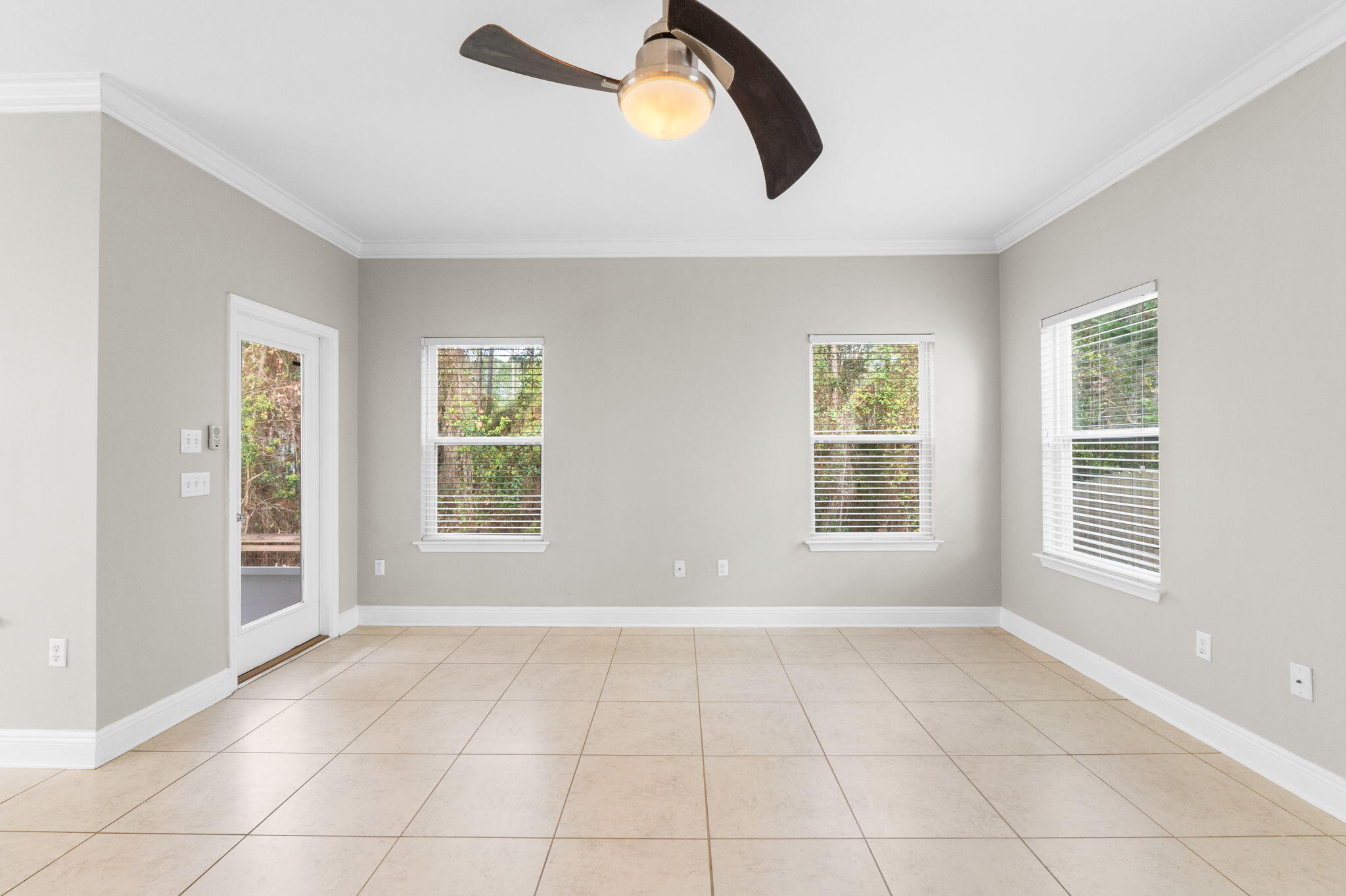 MOSAIC OAKS - Residential