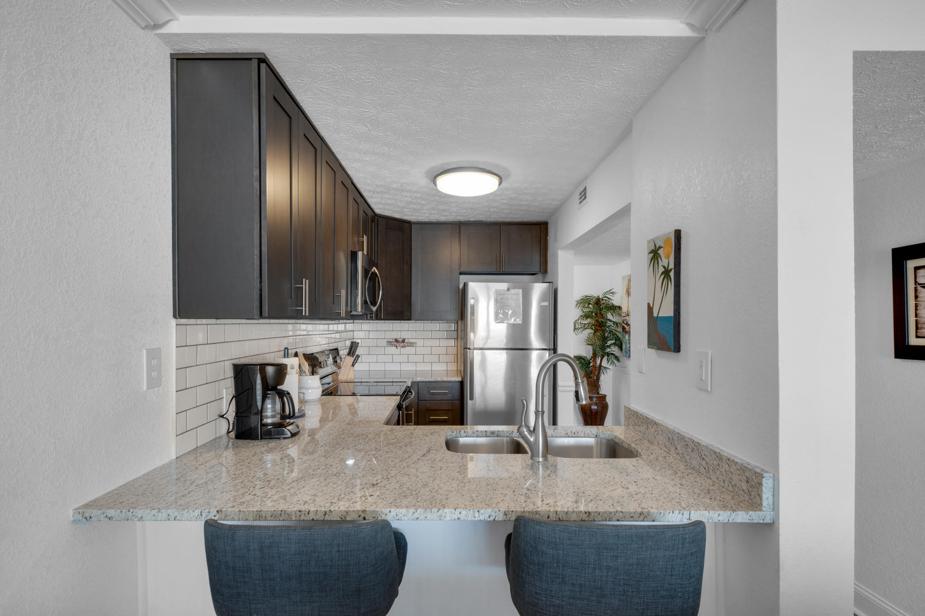 MARINER EAST CONDO - Residential