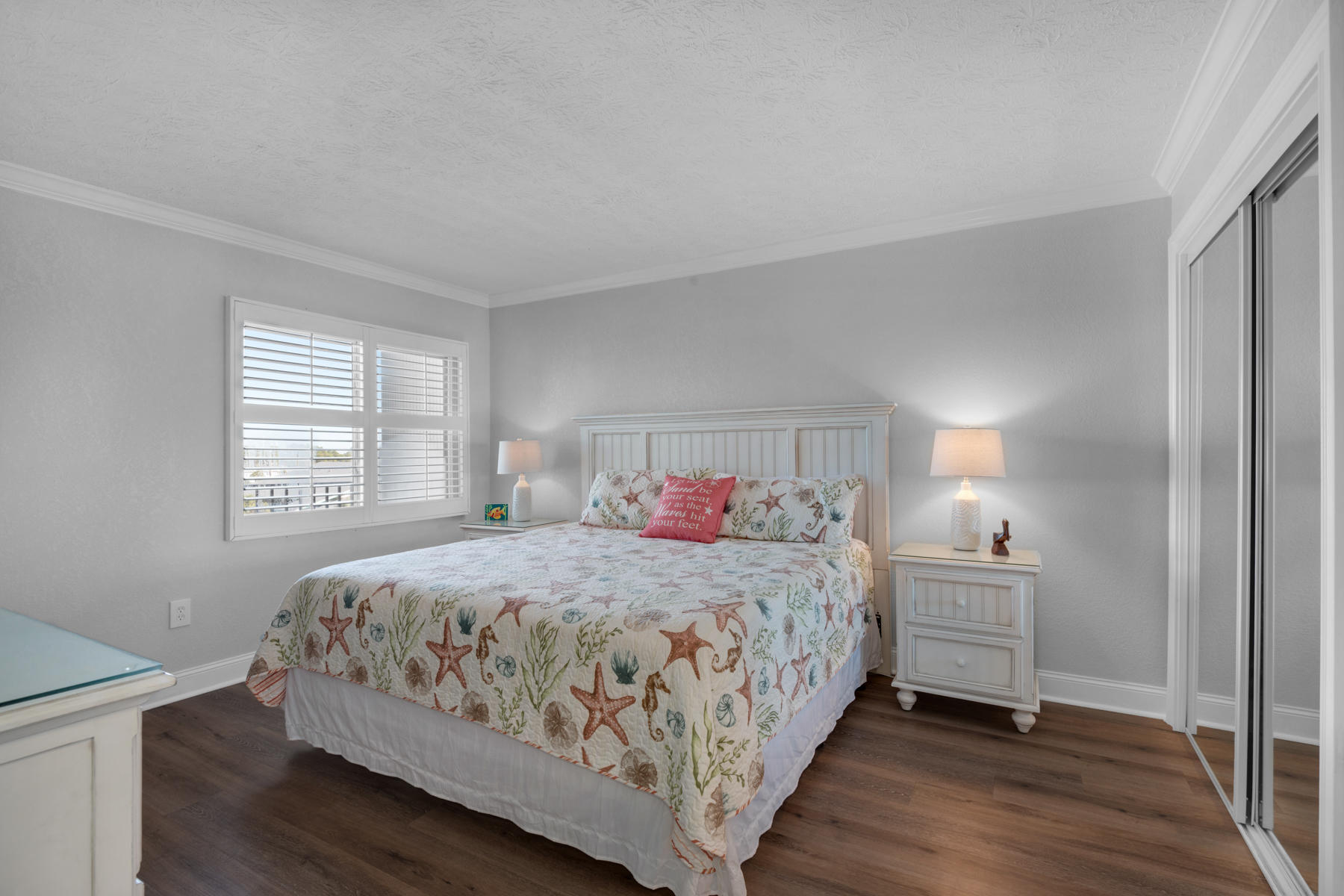 MARINER EAST CONDO - Residential