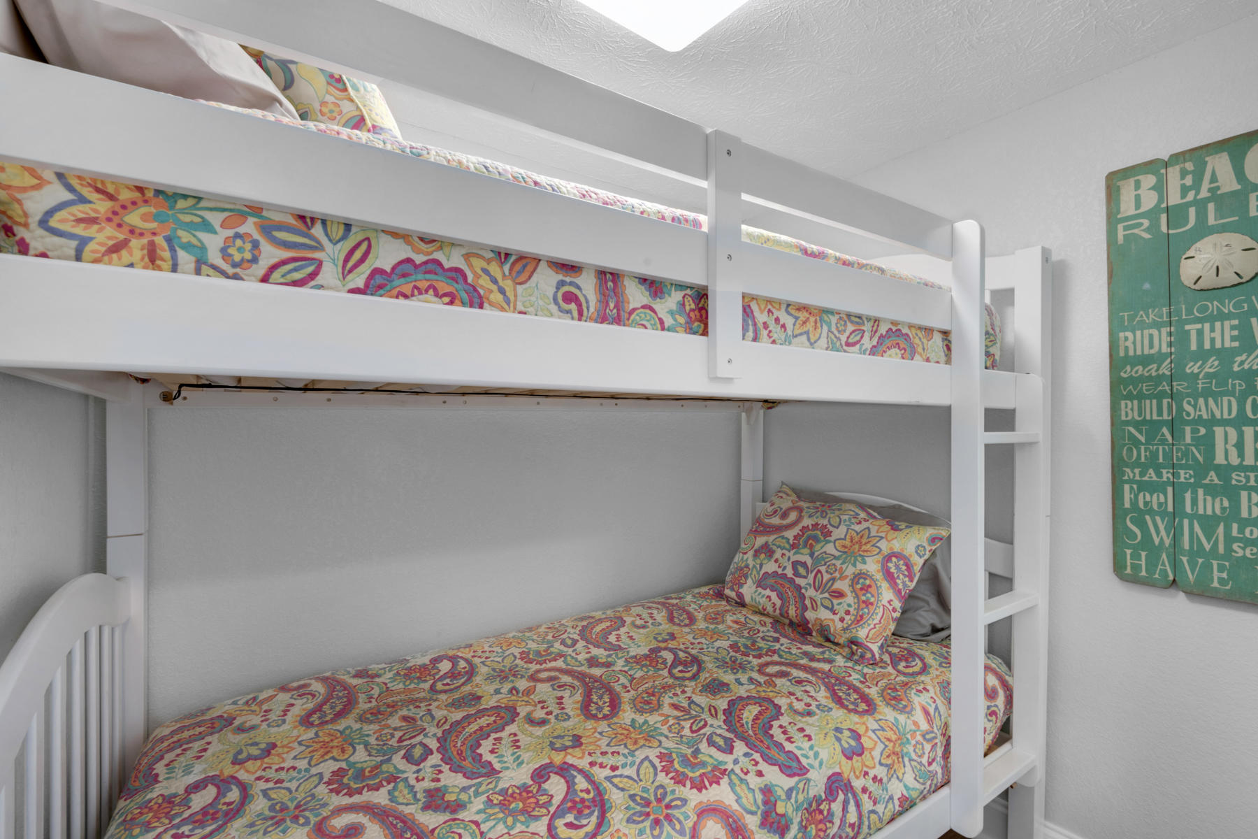 MARINER EAST CONDO - Residential