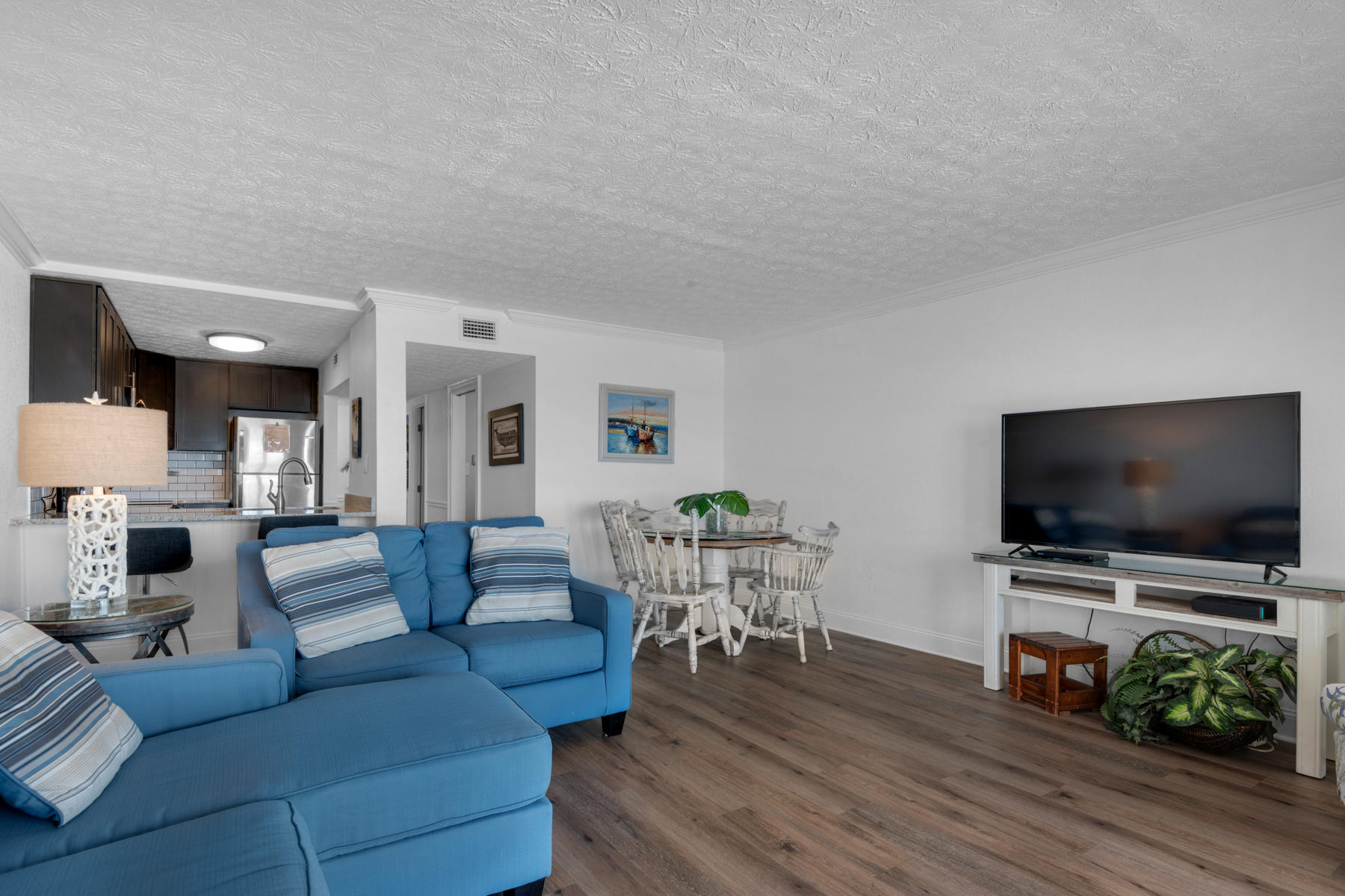 MARINER EAST CONDO - Residential