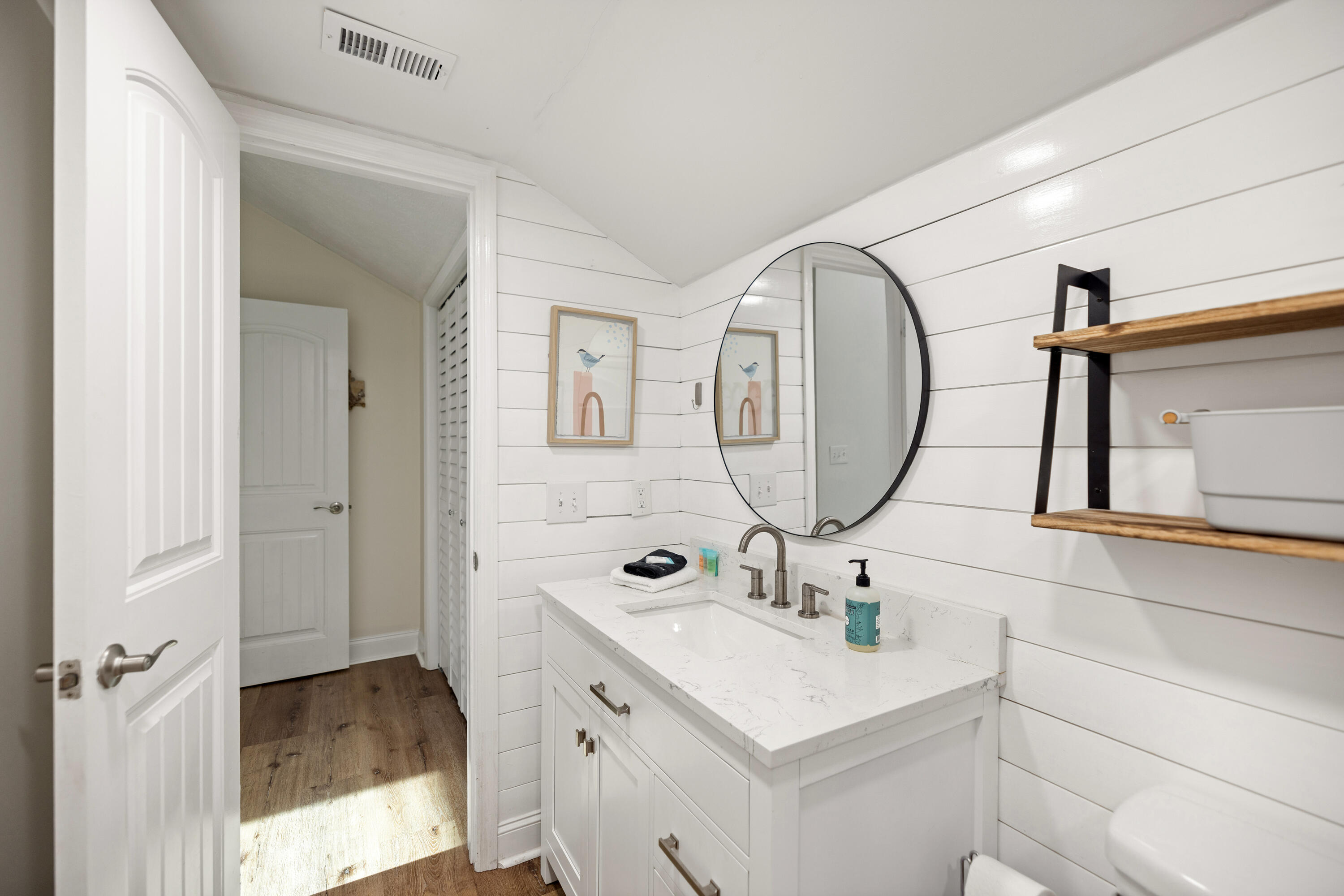 SOUTHWIND 1 CONDO - Residential