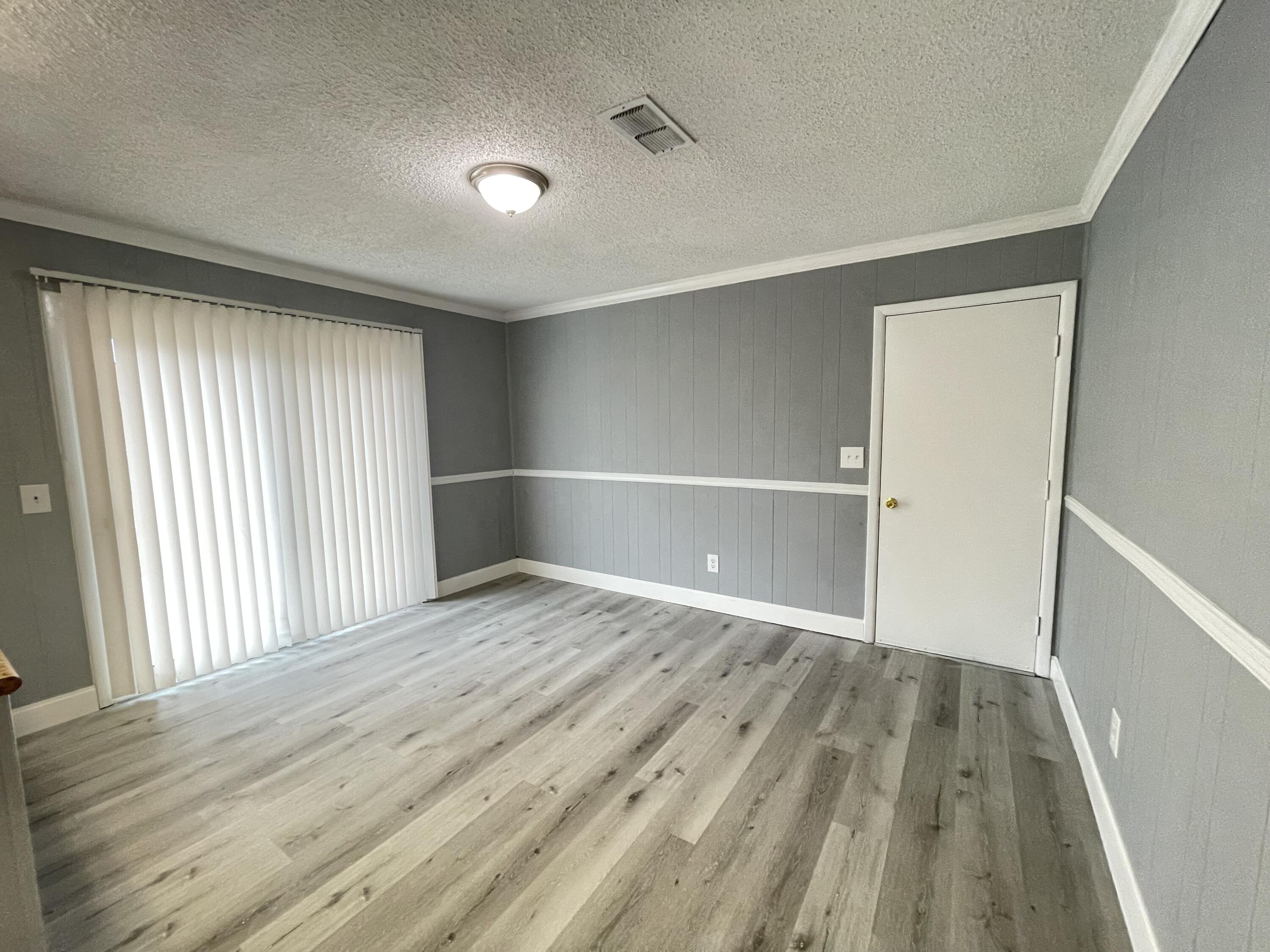 PALM ESTATES UNIT 3 - Residential Lease