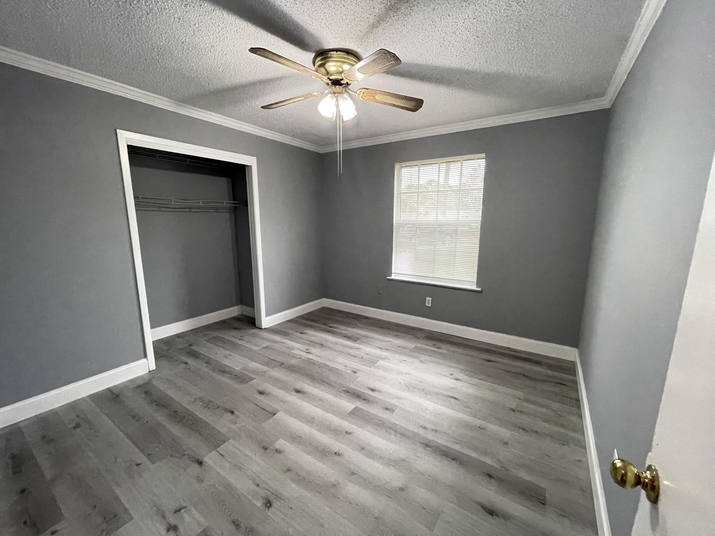 PALM ESTATES UNIT 3 - Residential Lease