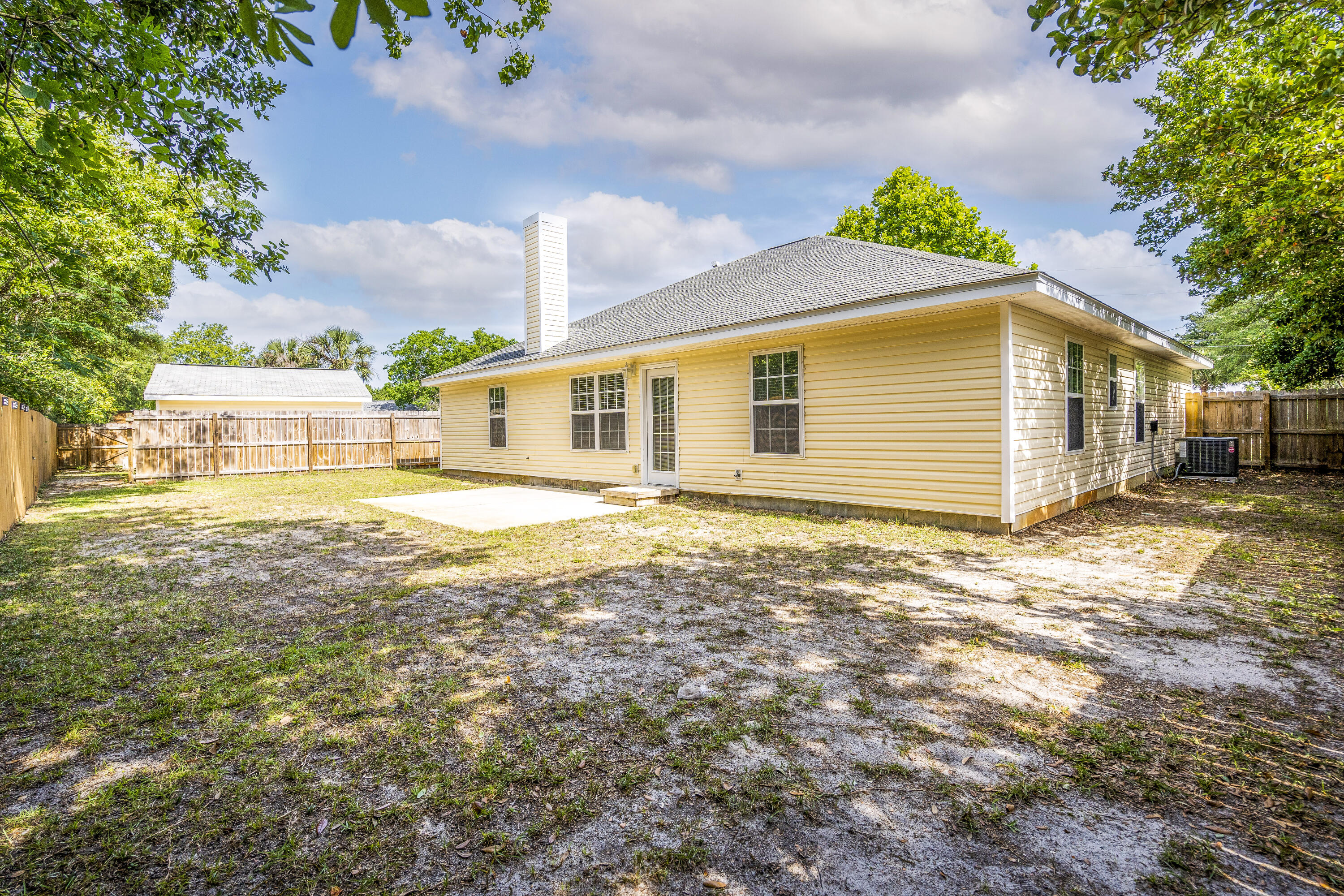 FOX DEN VILLAGES - Residential