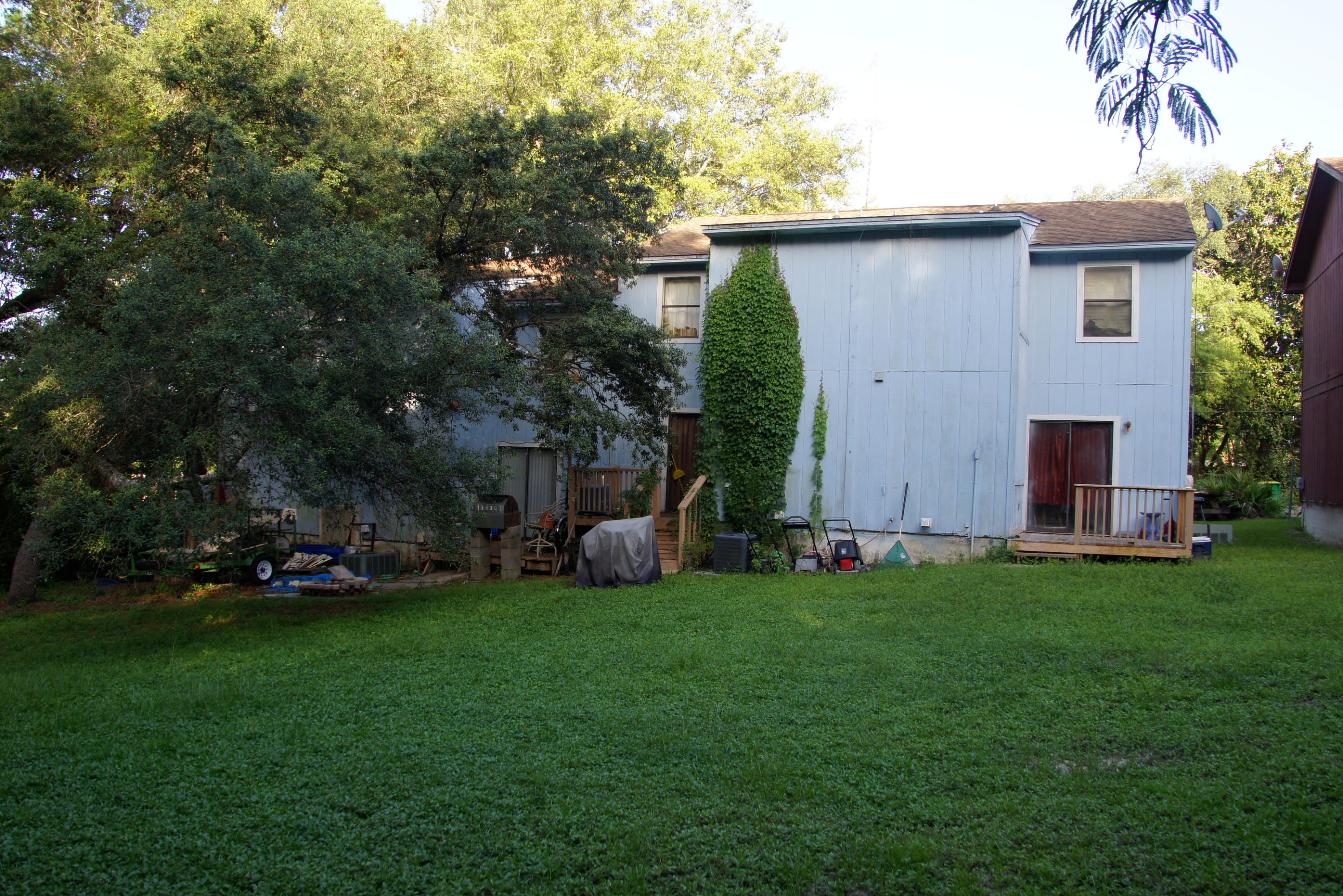 This investment has 4 town homes (2 duplexes). Currently all units are rented. Managed by a rental company. Each unit is 1035 sq. ft. with 2 bedrooms upstairs with a full bathroom and living, dining, kitchen, utility rooms plus half bath downstairs. Roof has dimensional shingles. Seller has approval from city to hook to sewage. No confirmed date. They are also available for sale separately. There is an additional Building of 4 units available. There are 2 tax ID#'s for all for units.